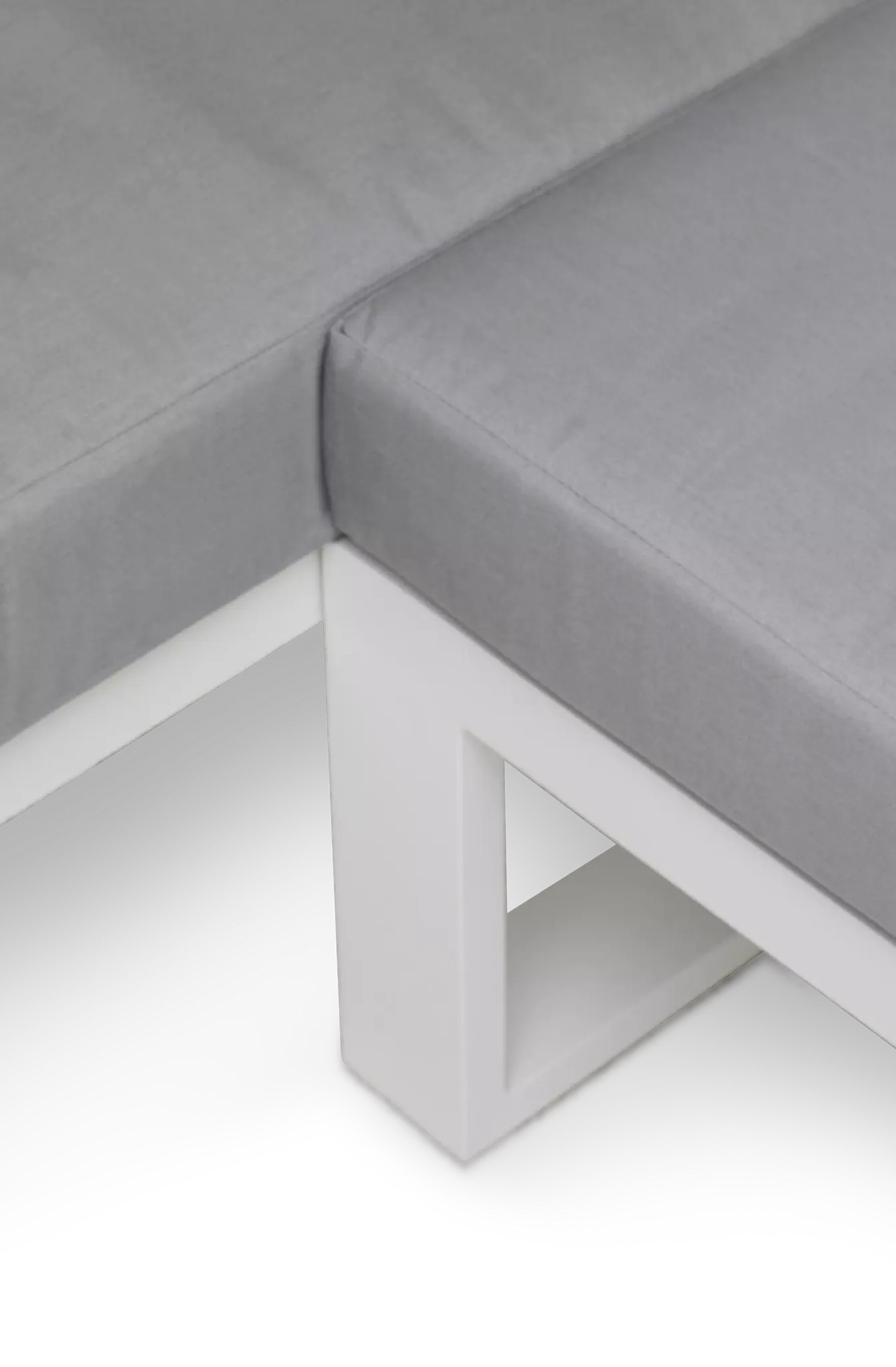 Lisbon Gray Aluminum Small Right Sectional