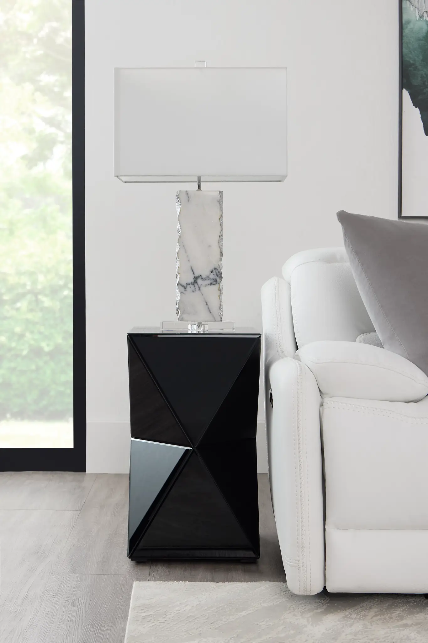 Alexia Black Glass End Table Alexia Black Glass End Table