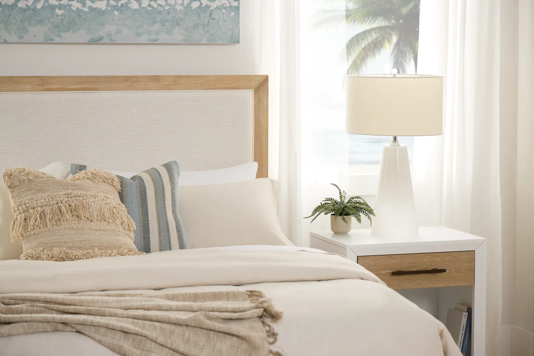 Boca Grande Two-tone Uph Platform Bed
