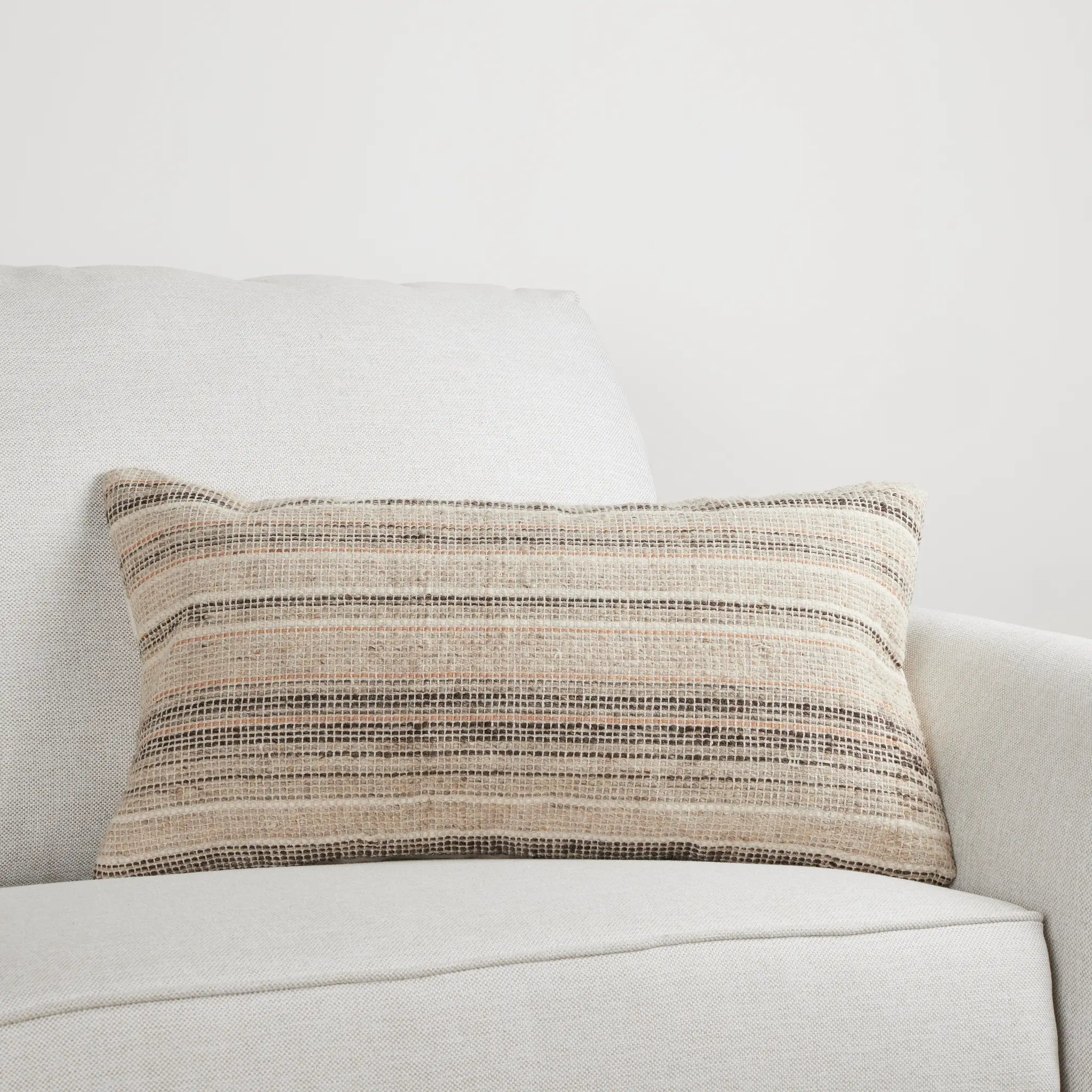 Belgravo Beige Lumbar Accent Pillow Belgravo Beige Lumbar Accent Pillow
