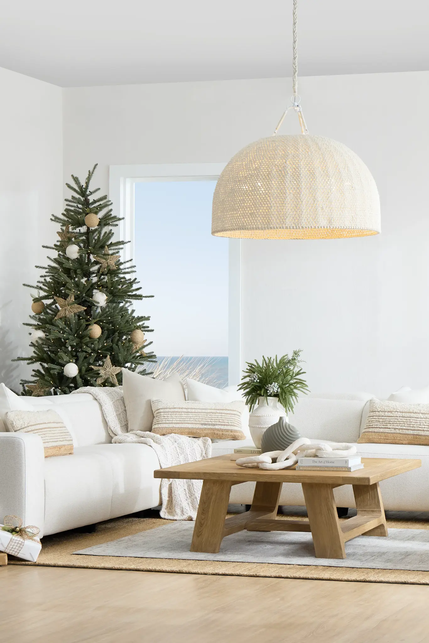 Simplify Your Holiday Hosting with CITY Furniture Services