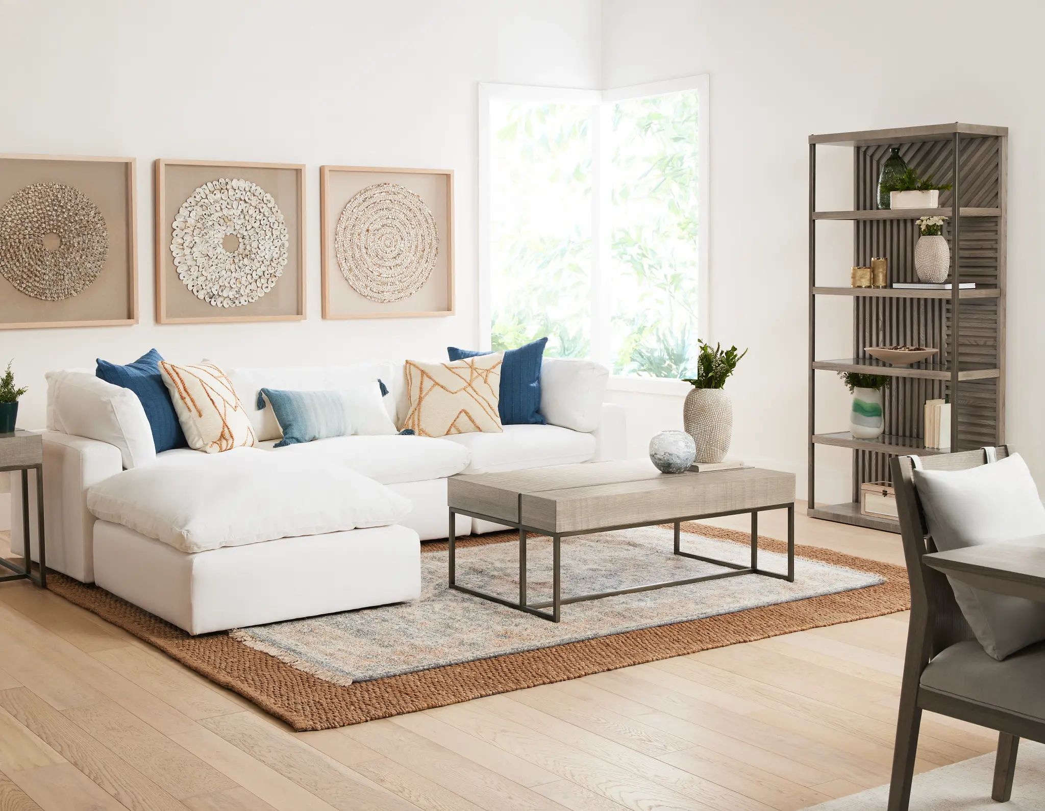 Grant White Fabric 4-piece Bumper Sectional Grant White Fabric 4-piece Bumper Sectional