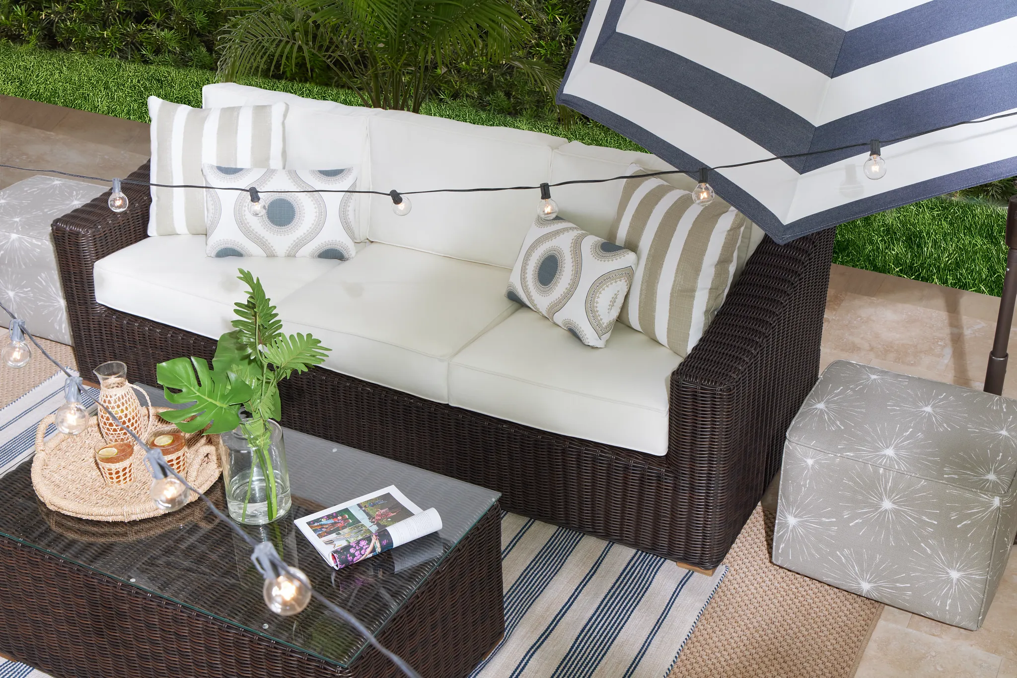 Canyon Dark Brown White Sofa