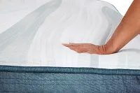 Beautyrest Harmony Lux Ocean View Island 13" Plush Tight Top Mattress