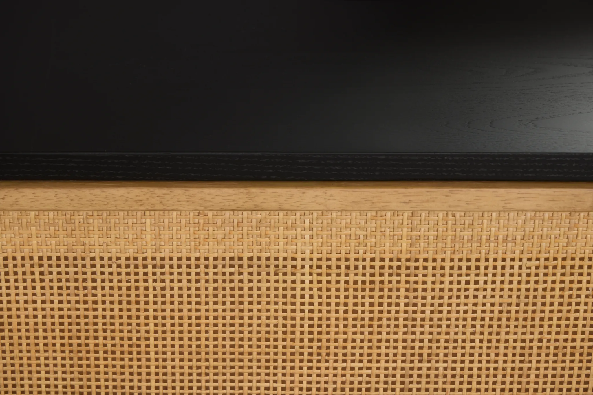 Pacific Two-tone 7-drawer Dresser & Mirror