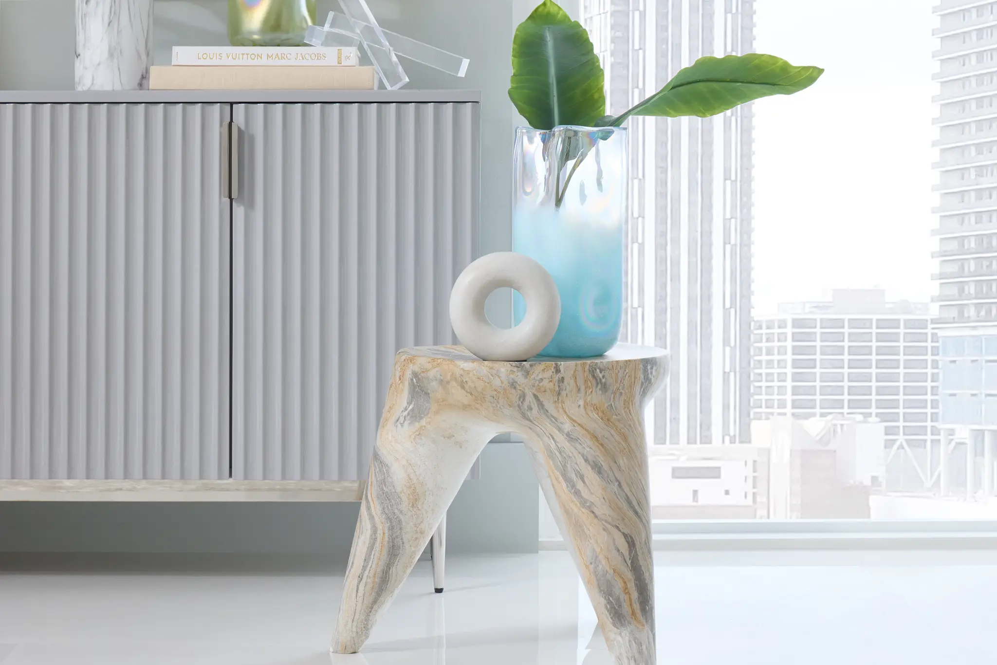 Style with Larger Objects Style with Larger Objects