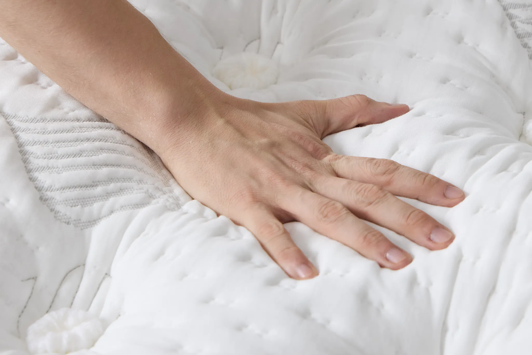 Aireloom Timeless Odyssey Luxetop M2 15.5" Plush Mattress