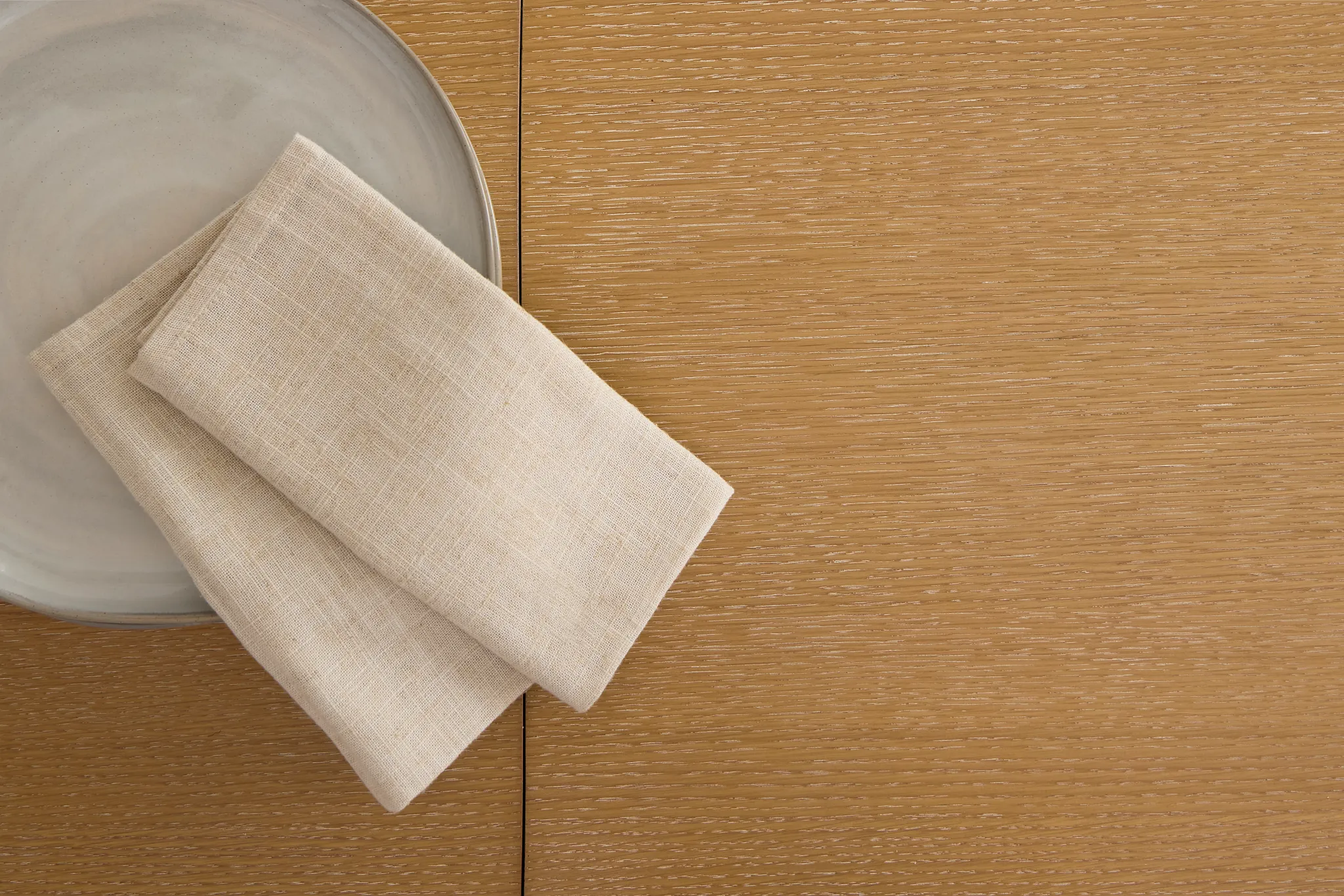 Nantucket Two-tone Light Tone Trestle Table