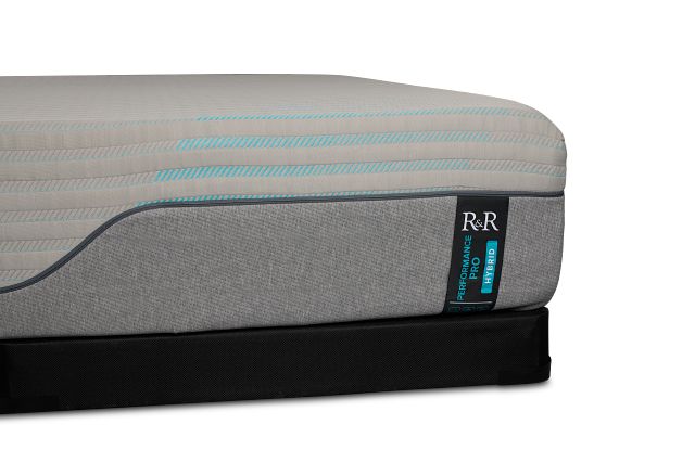 Rest & Renew Performance Pro Medium Low-profile Mattress Set