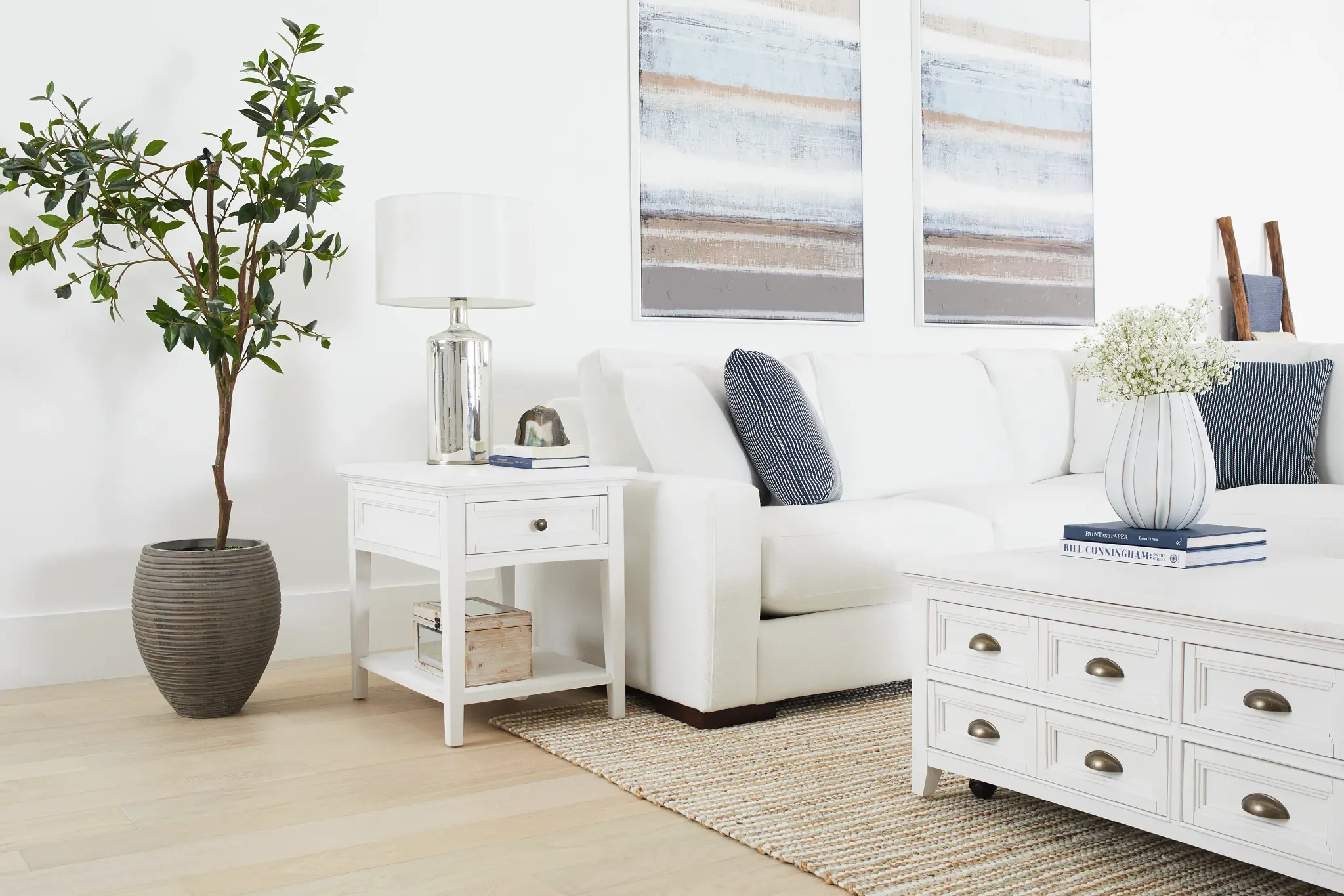 Edgewater Suave White Medium Two-arm Sectional Edgewater Suave White Medium Two-arm Sectional