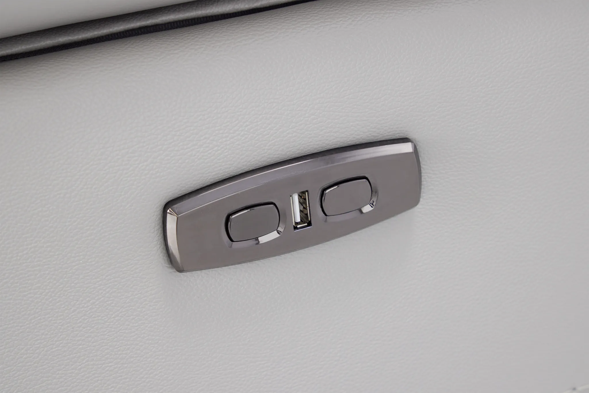 Peyton Light Gray Lthr/vinyl Large Dual Power Reclining Two-arm Sectional