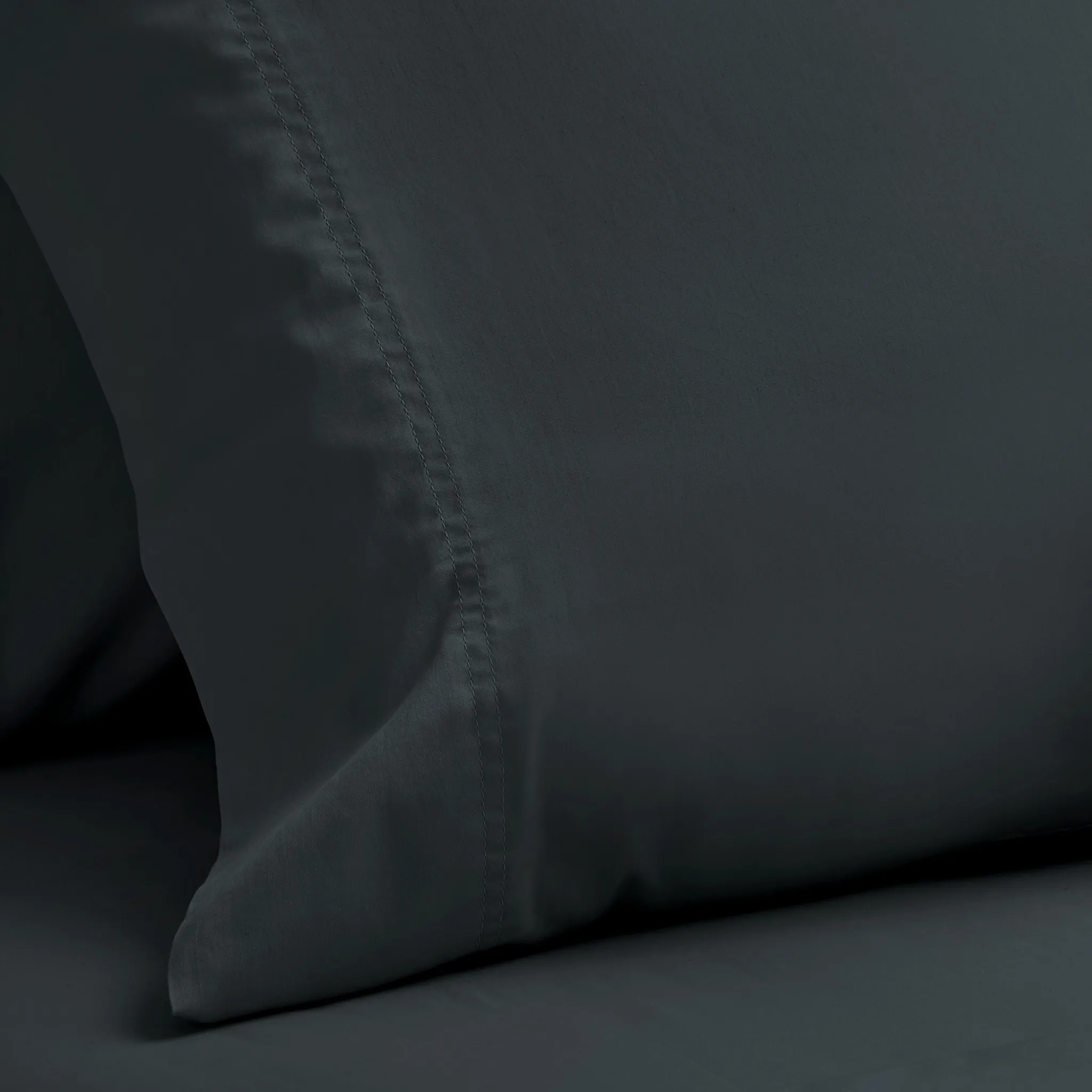 Rest & Renew Cotton Sateen Dark Blue 300 Thread Sheet Set