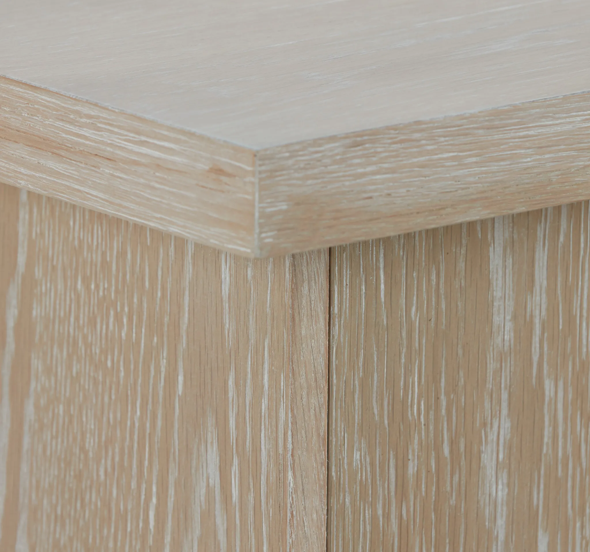 Boca Grande Light Tone Chairside Table