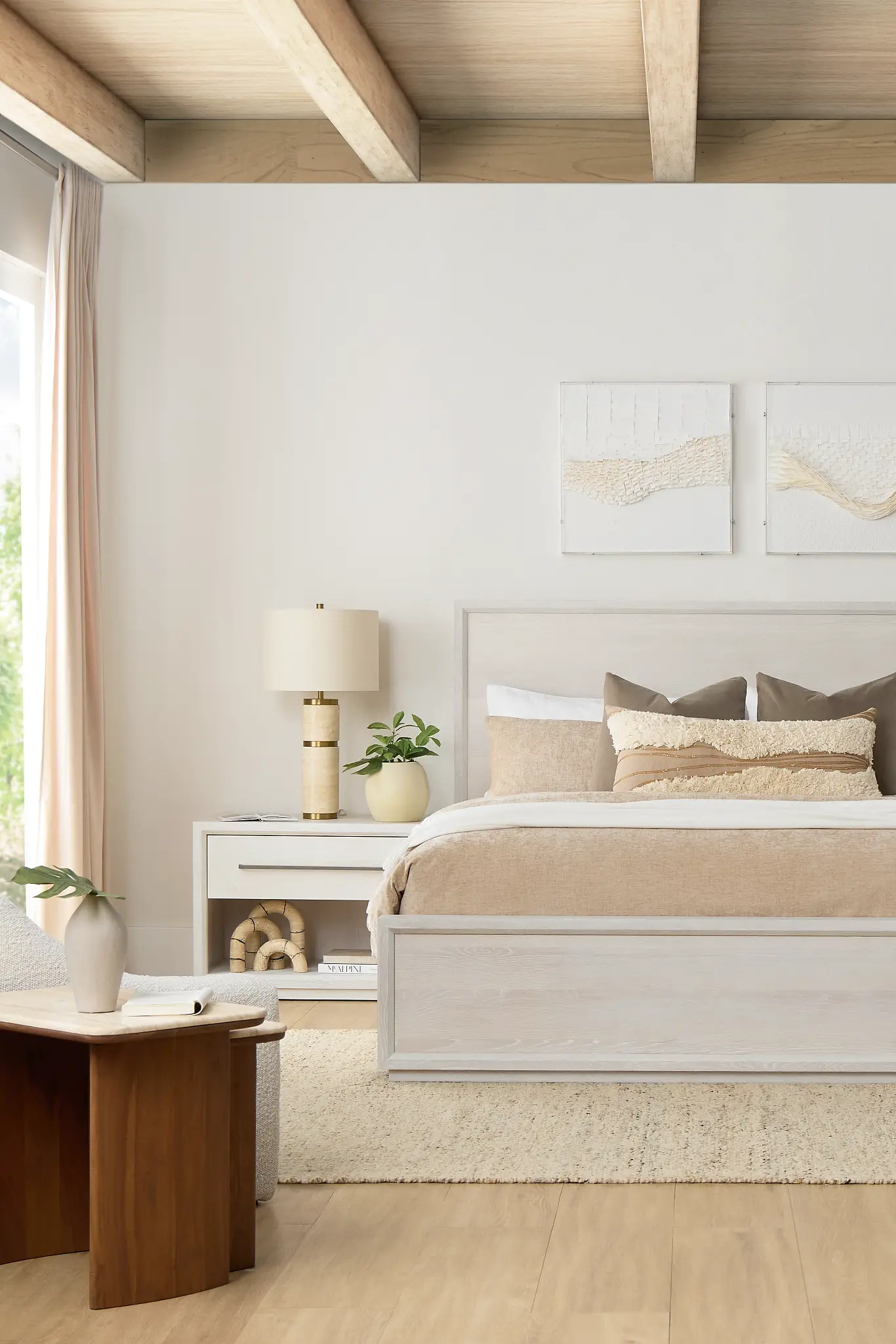 How to Make Your Bedroom Cozy for the Holidays