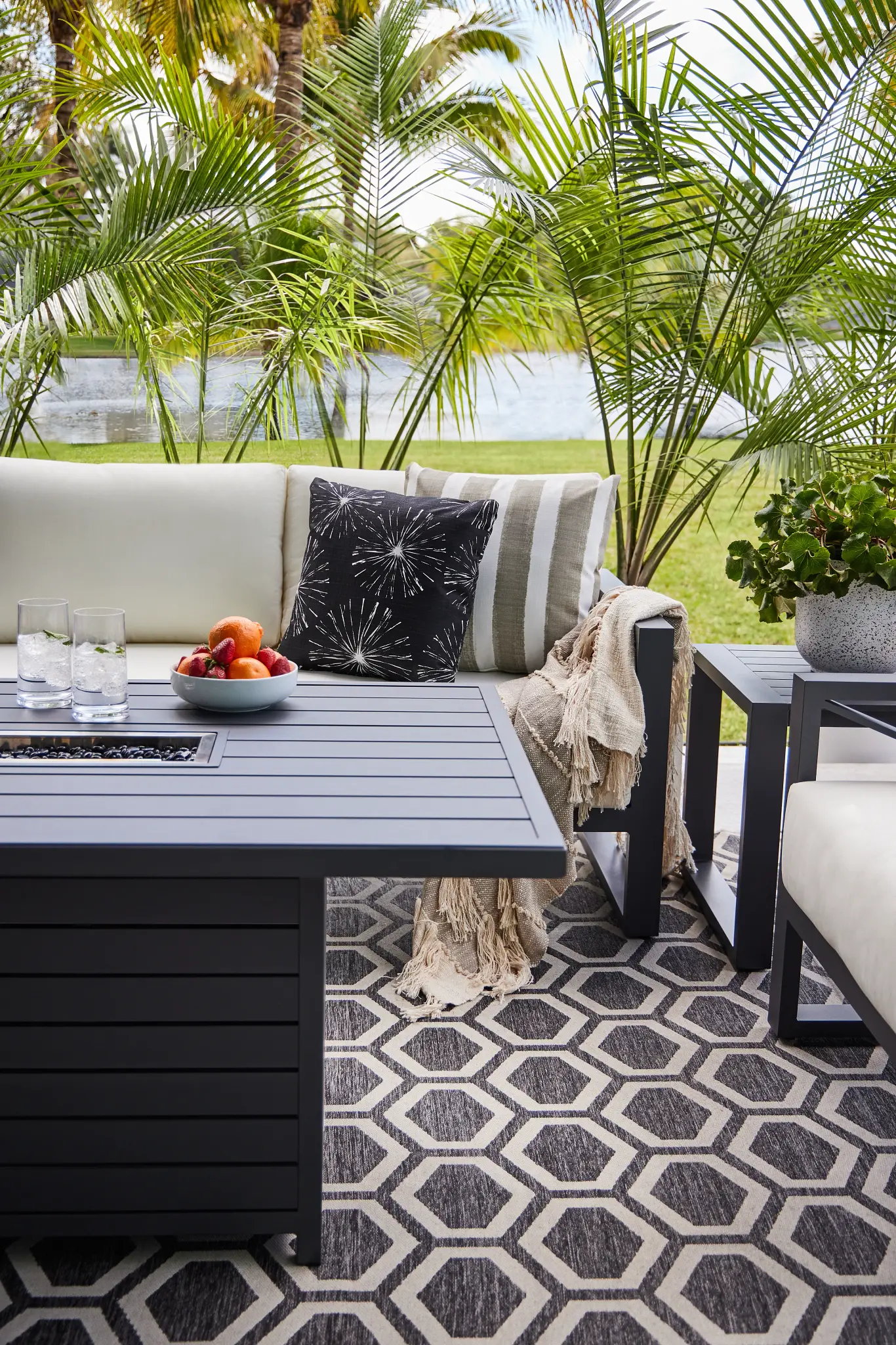 How to Create a Luxury Backyard Look for Less How to Create a Luxury Backyard Look for Less