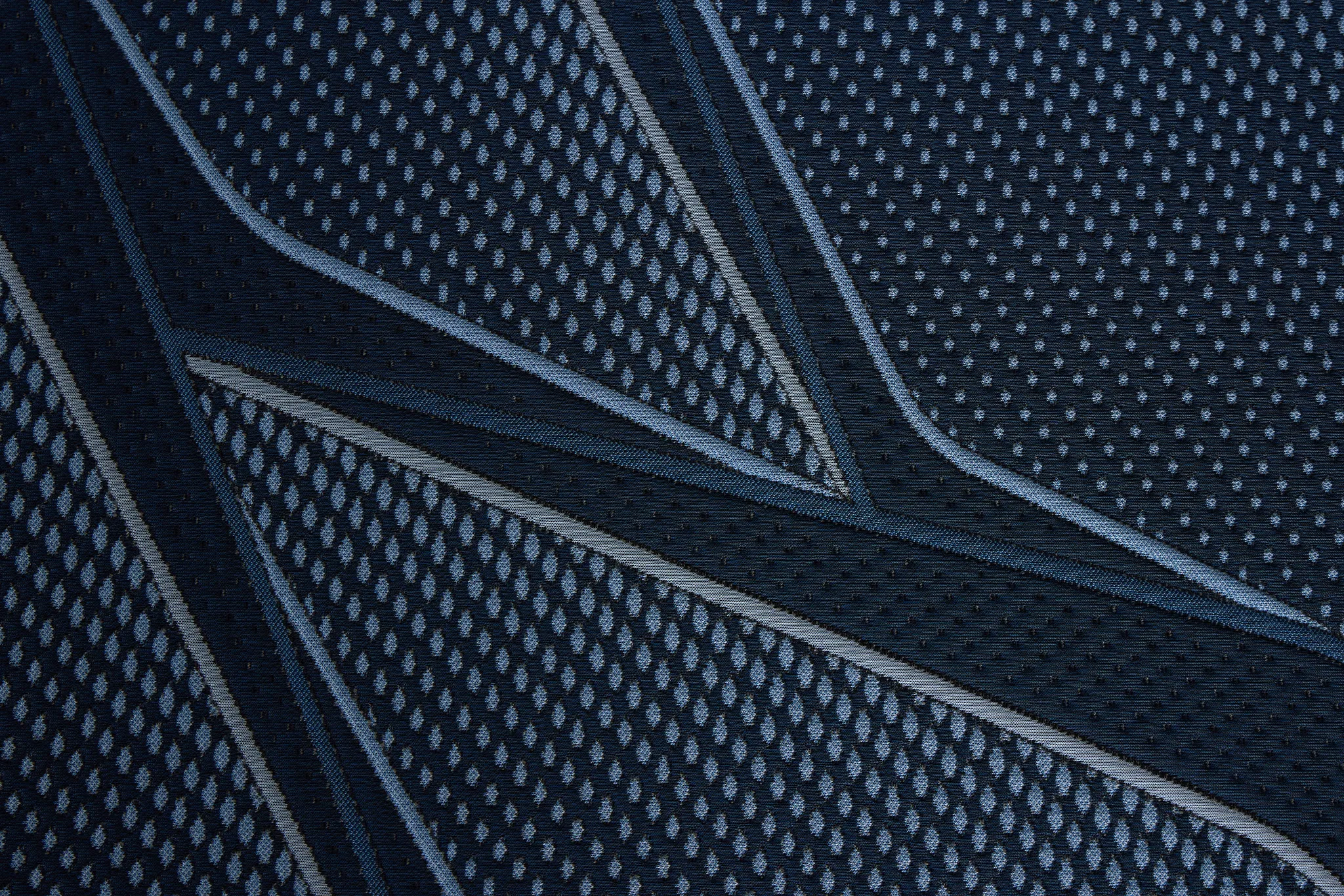 Iseries Nxg3500 13.5" Medium Mattress