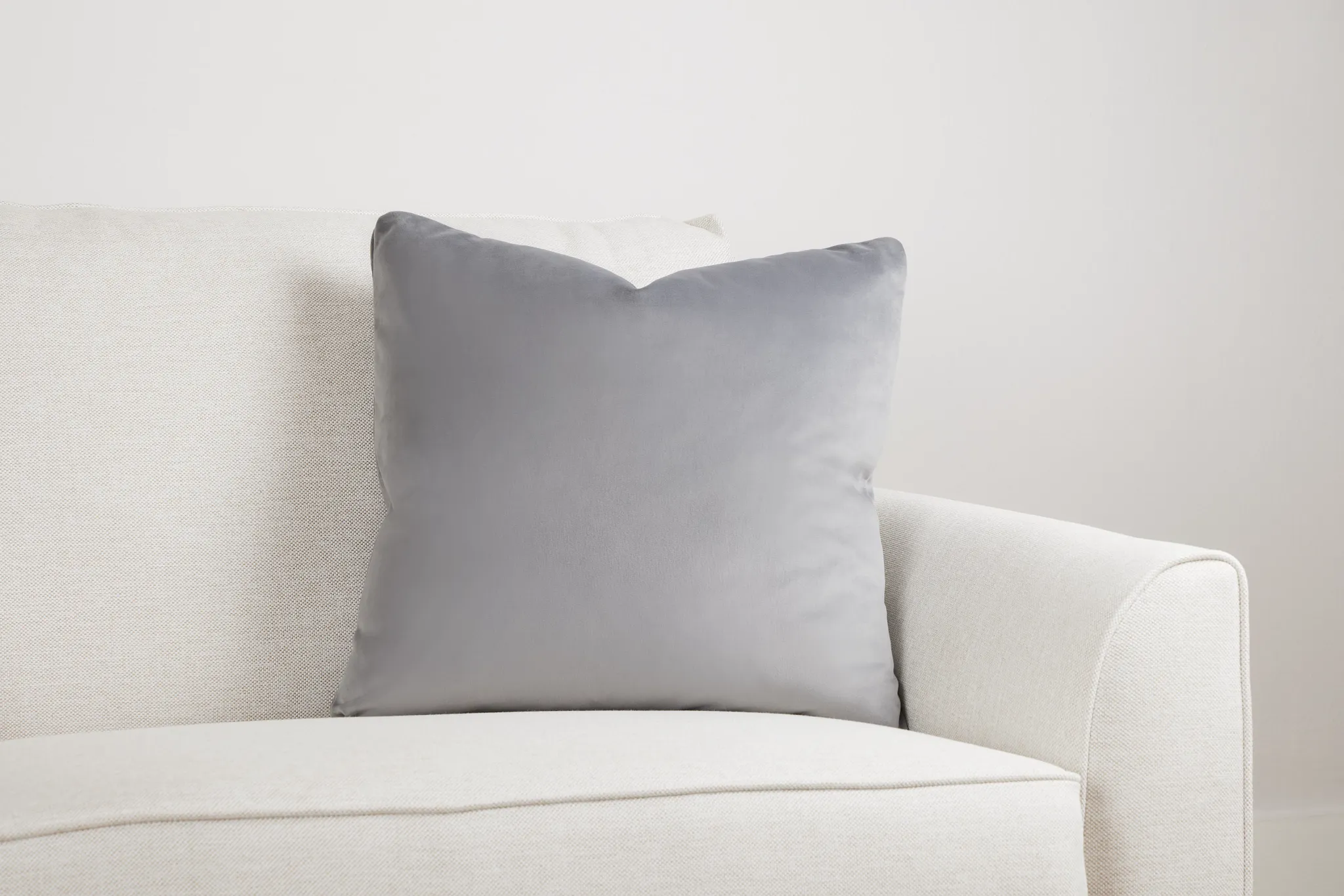 Reign Gray 20" Accent Pillow