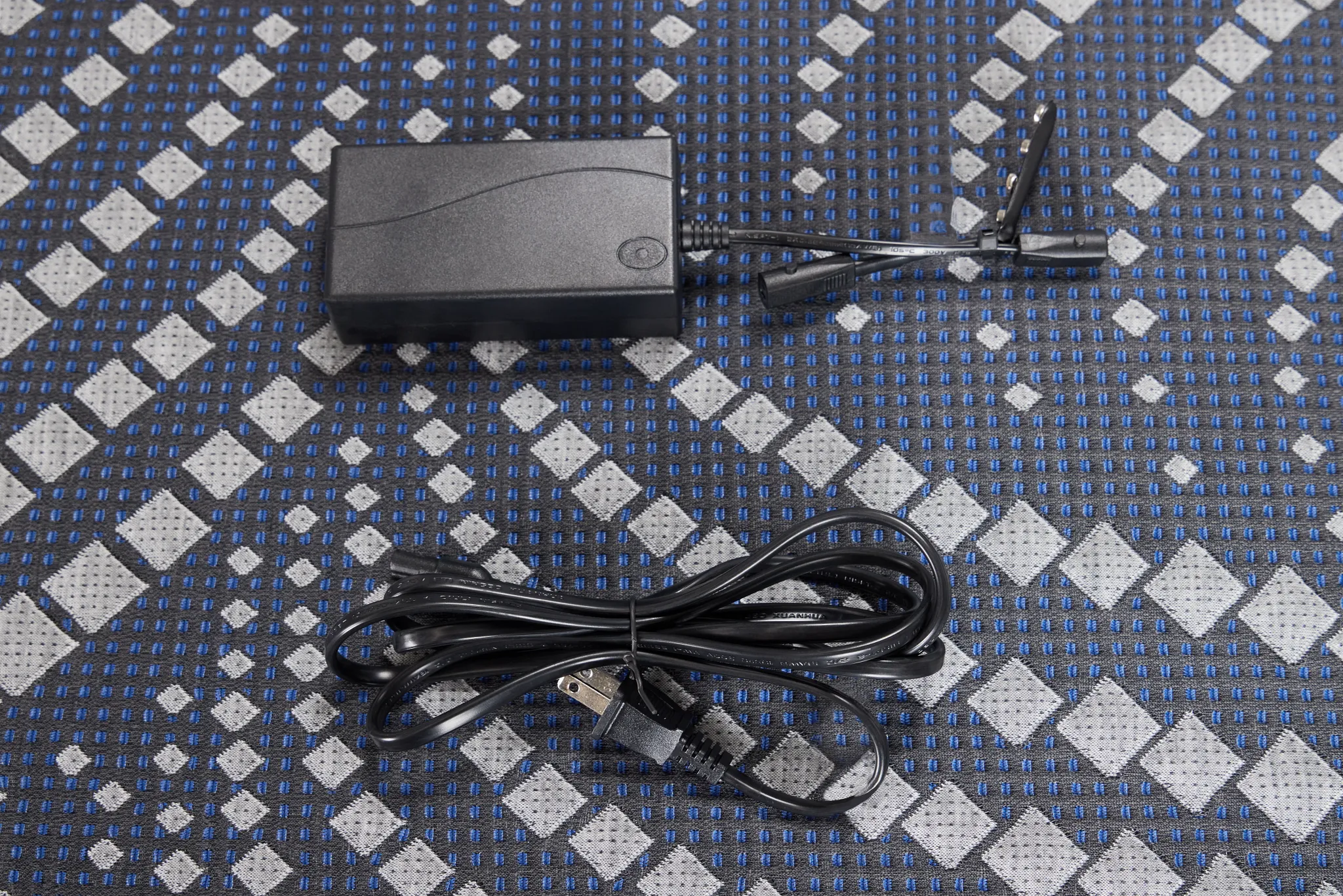 Sealy Posturpedic Plus Hybrid Albany Medium Ergo 3.0 Adjustable Mattress Set