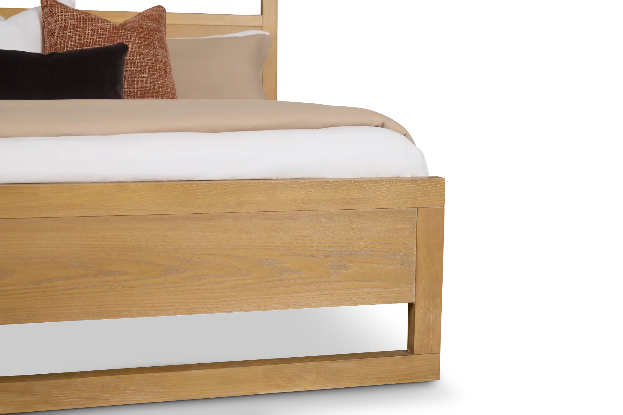 Williamsburg Light Tone Platform Bed Williamsburg Light Tone Platform Bed