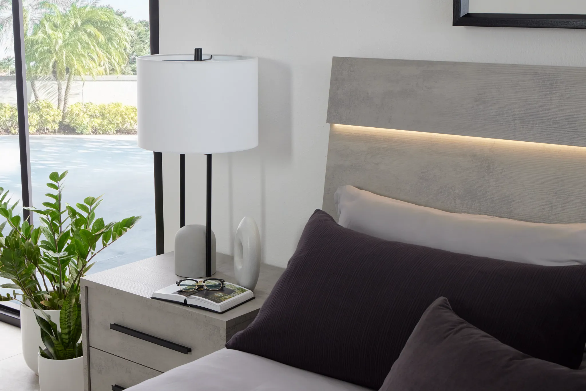 Kasano Gray Cement Table Lamp
