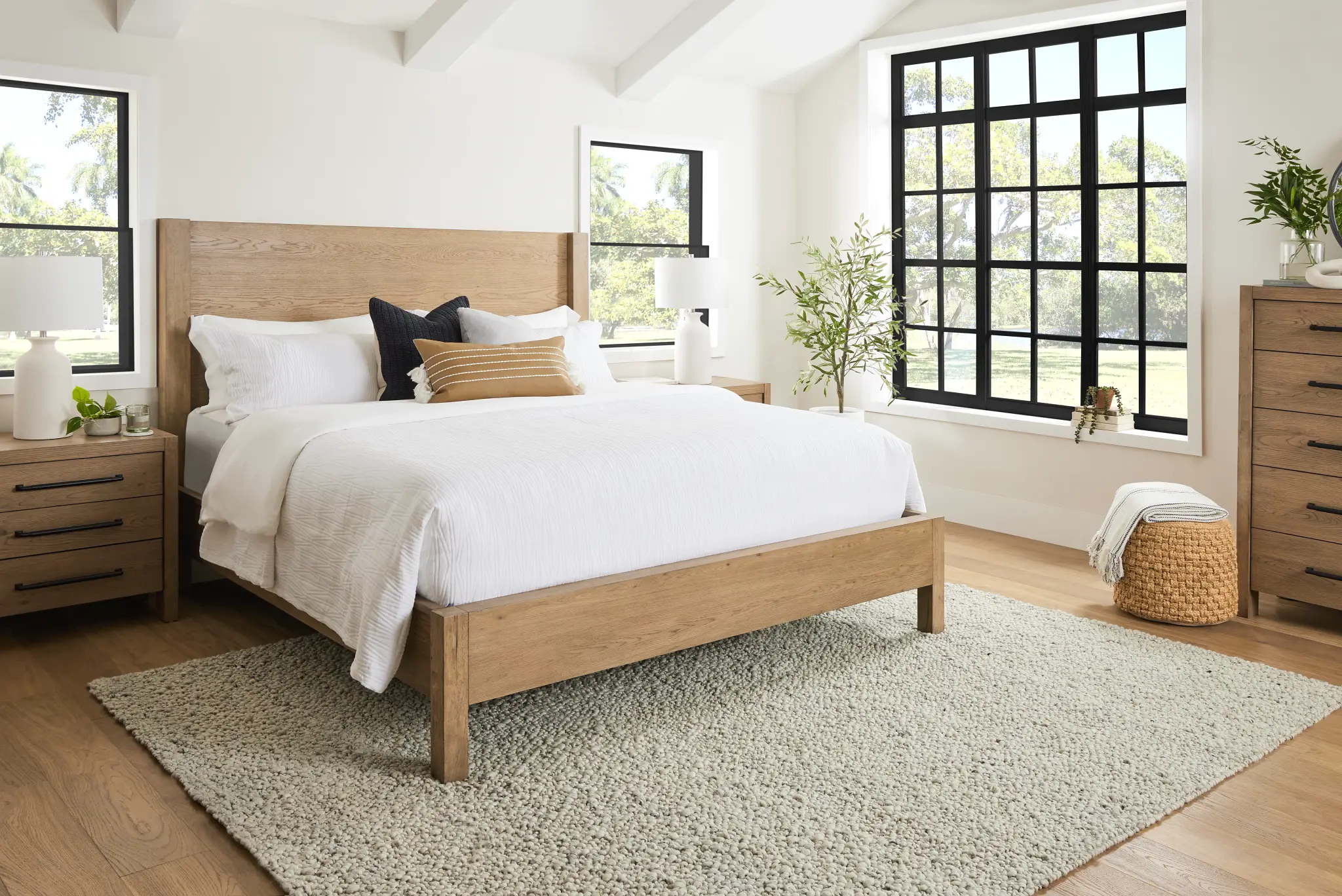 Tahoe Light Tone Panel Bed Tahoe Light Tone Panel Bed