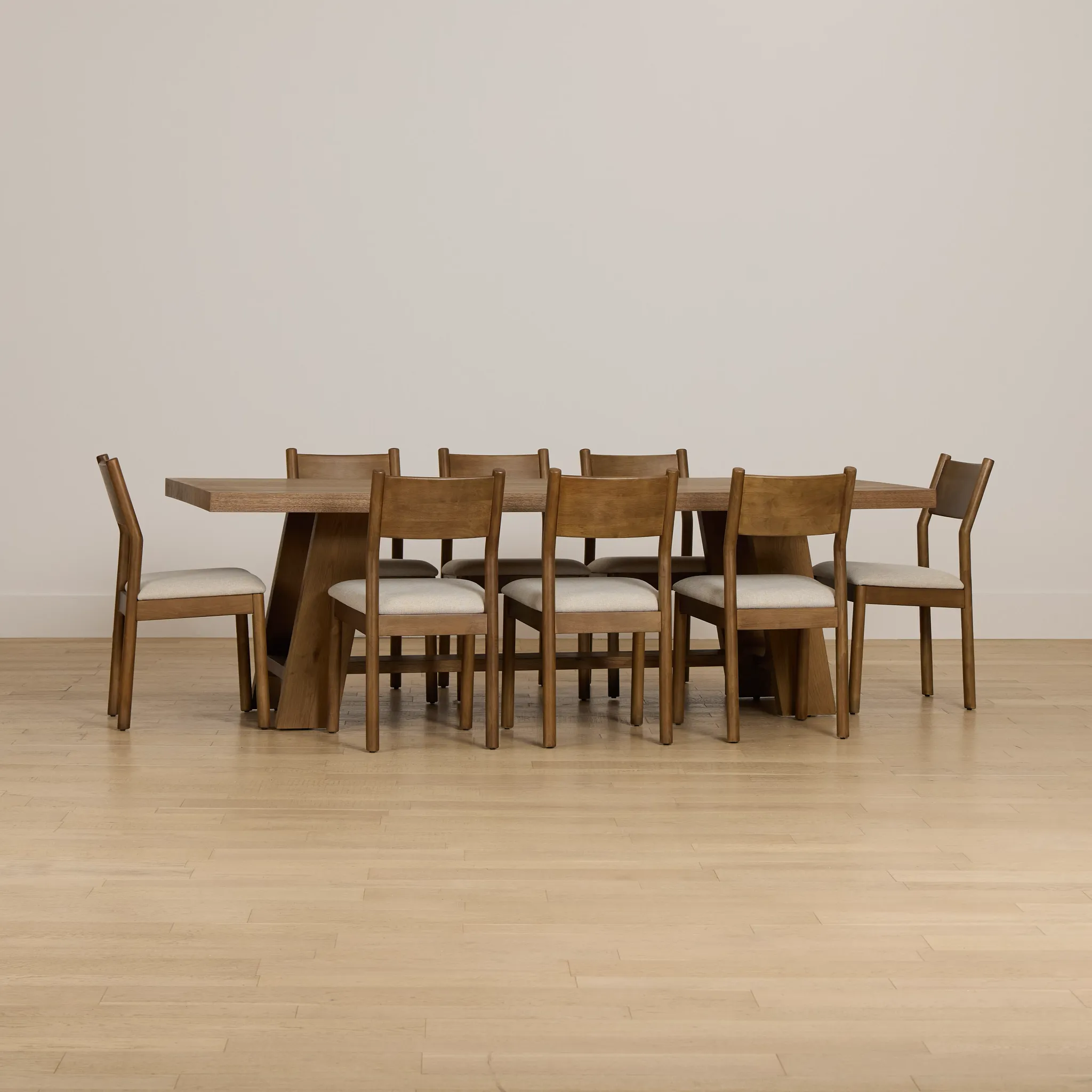 Rochester Mid Tone Rect Table & 8 Uph Chairs