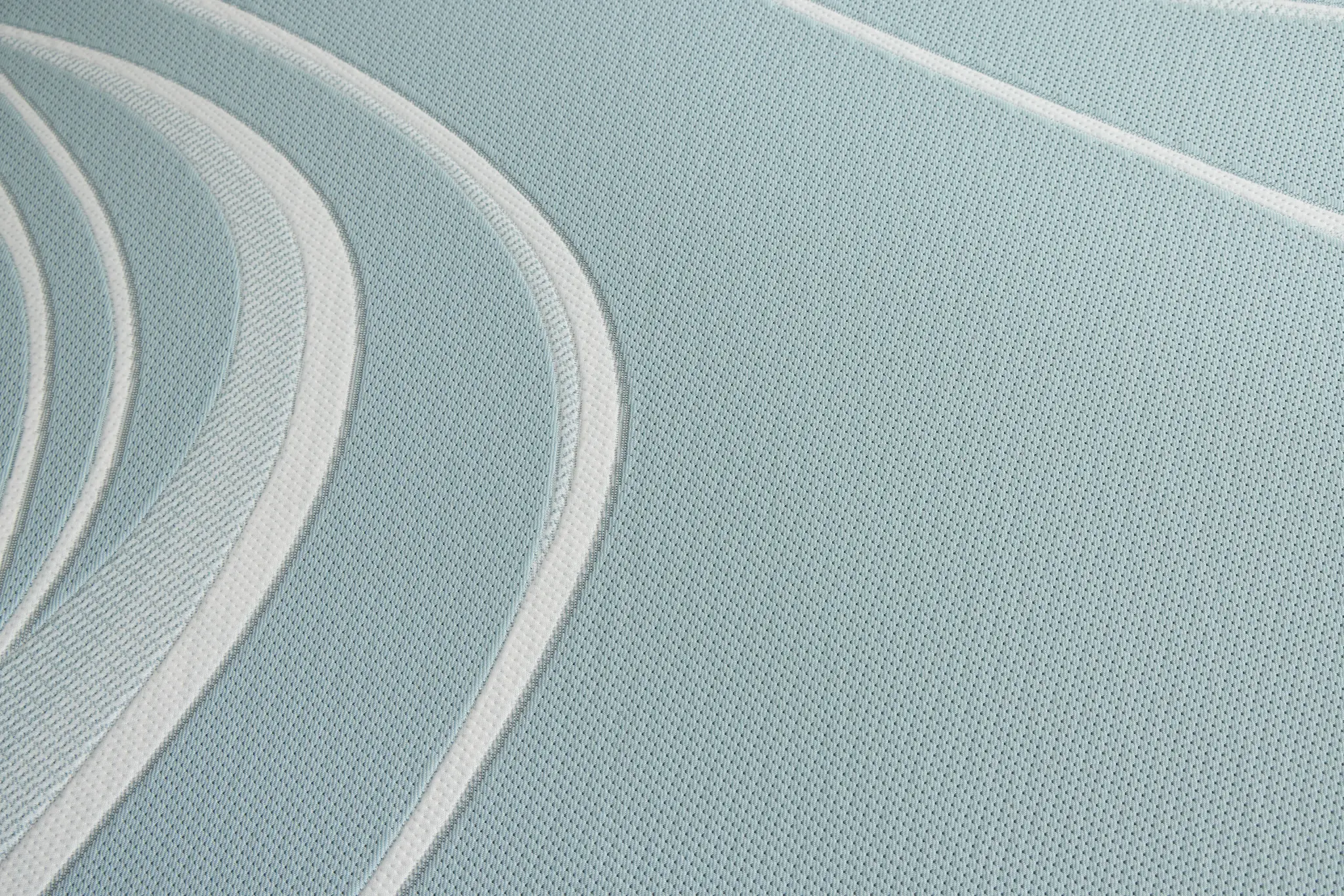 Tempur-pedic Tempur-luxeadapt 13" Medium Hybrid Mattress Tempur-pedic Tempur-luxeadapt 13" Medium Hybrid Mattress