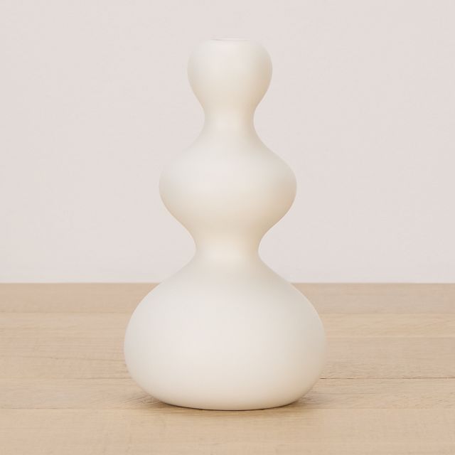 Malid White Candle Holder