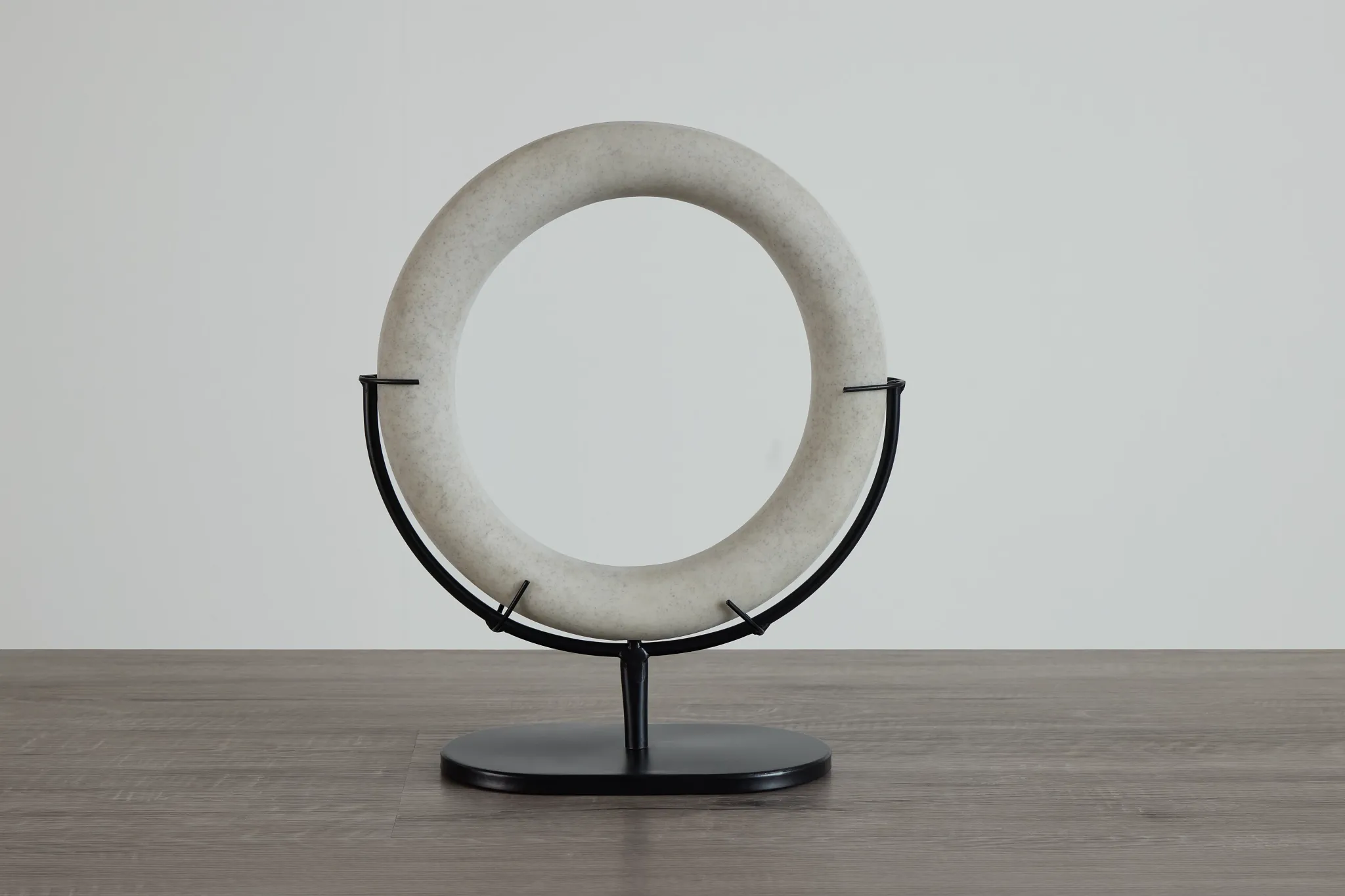 Hardy White Large Tabletop Accessory