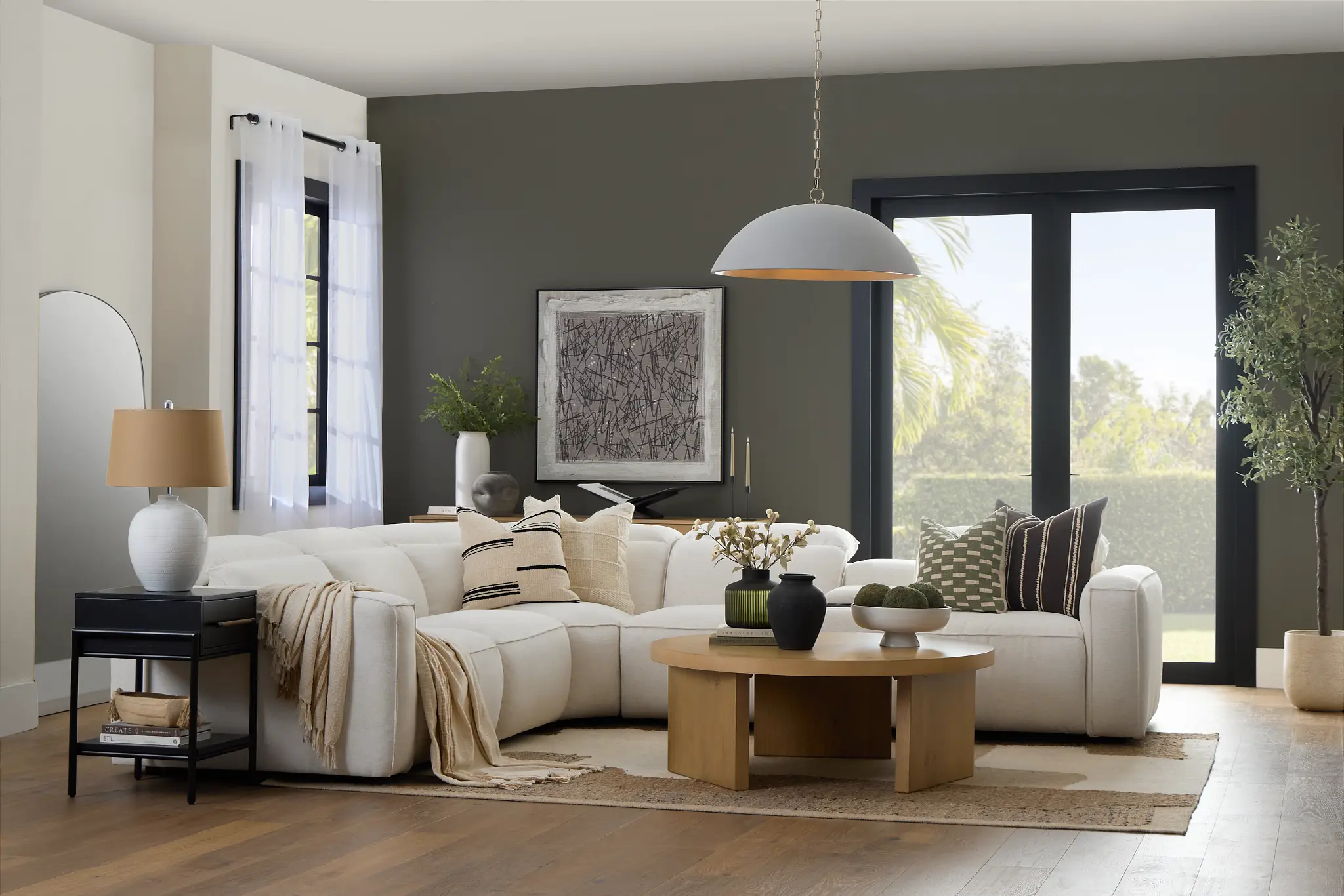 Designer-Inspired Living Room Furniture Without Luxury Markups