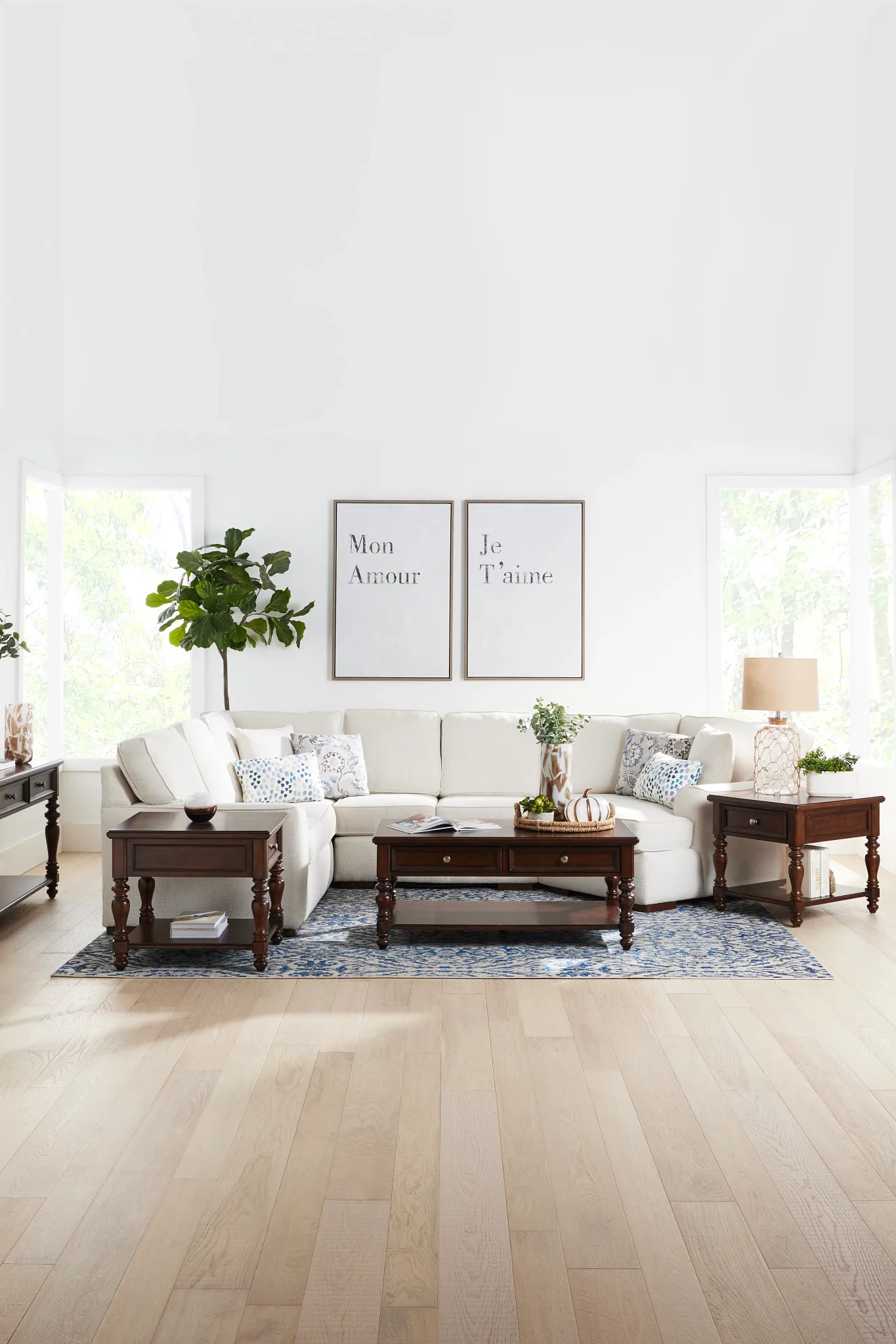 Austin White Fabric Small Right Cuddler Sectional