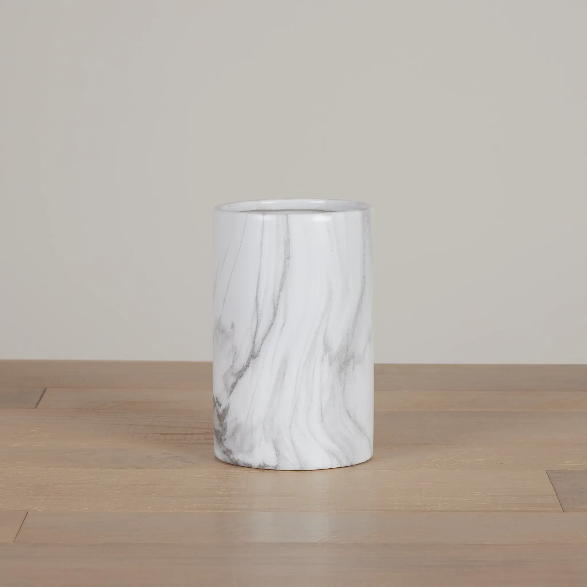 Nerissa Ivory Medium Vase Nerissa Ivory Medium Vase