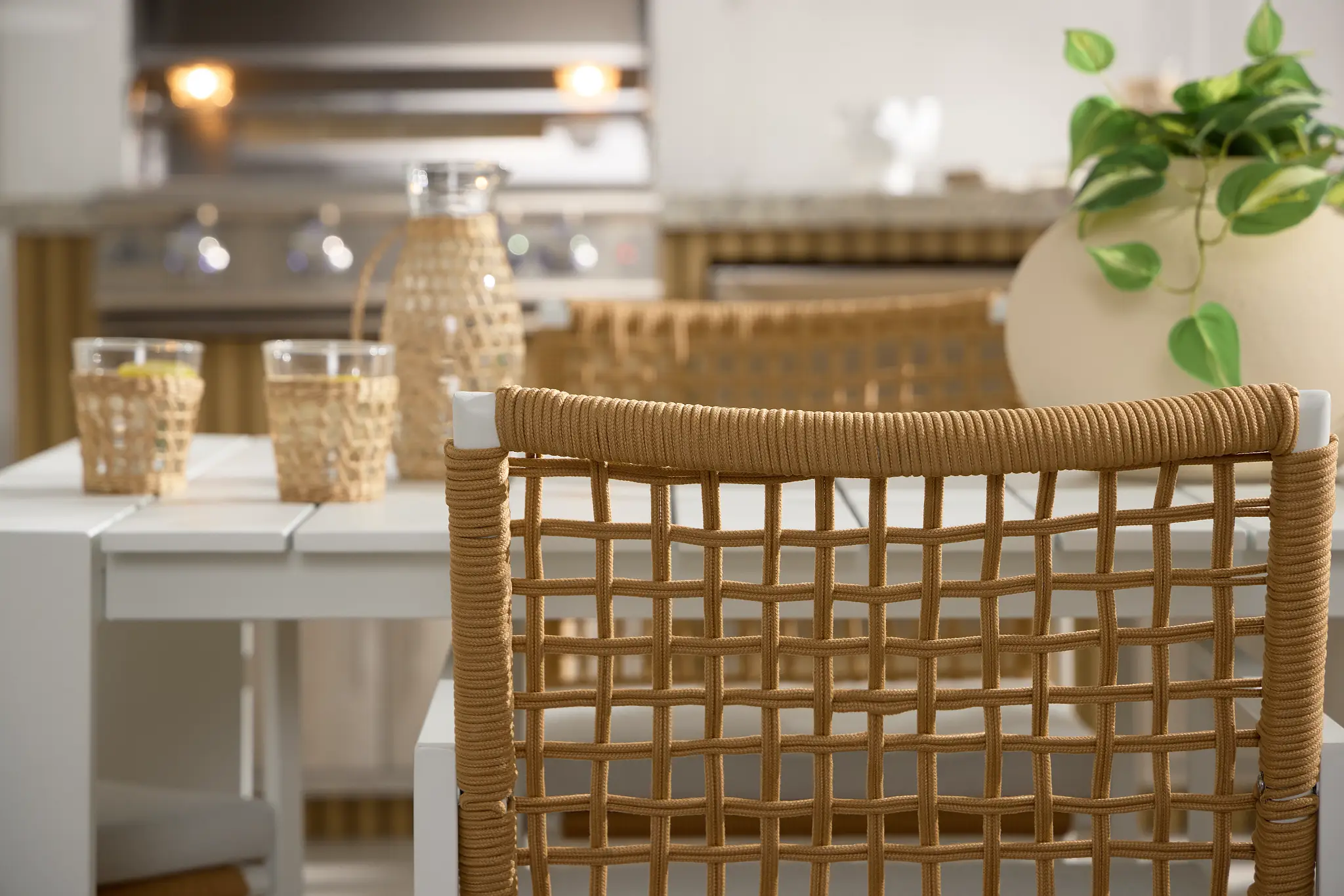Sunrise White Aluminum Arm Chair Sunrise White Aluminum Arm Chair