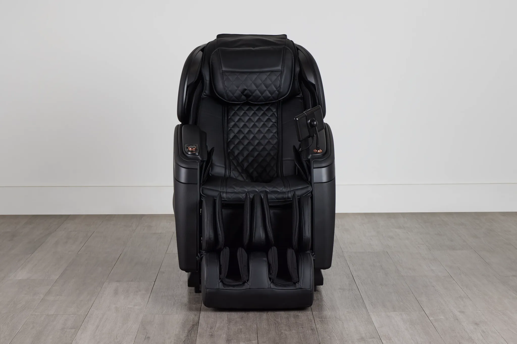 Qi Se Black Micro Massage Chair