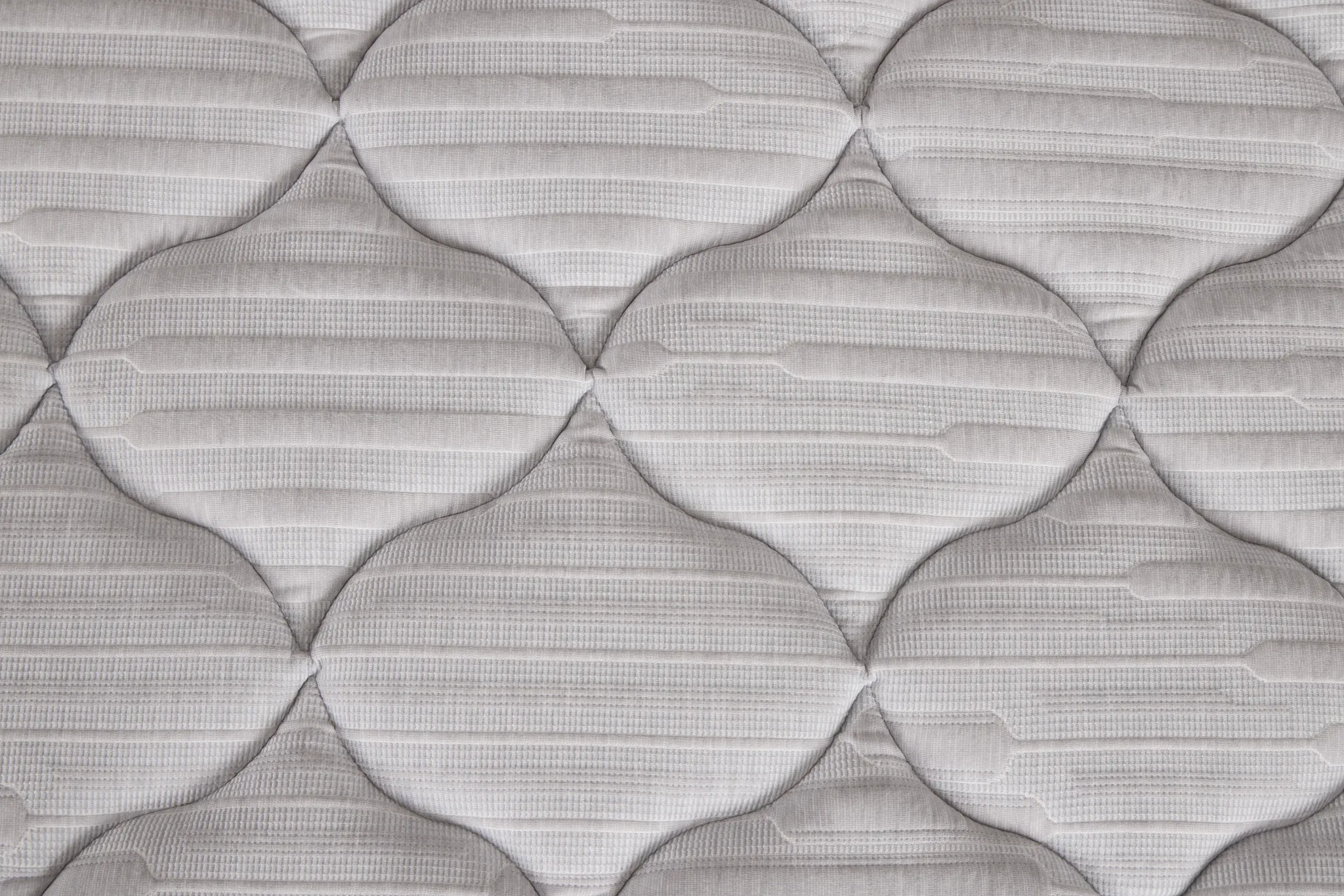 Kevin Charles By Sealy Essential Plush Low-profile Mattress Set