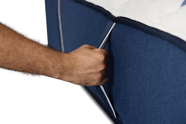 Stearns & Foster Studio 14" Medium Tight Top Mattress
