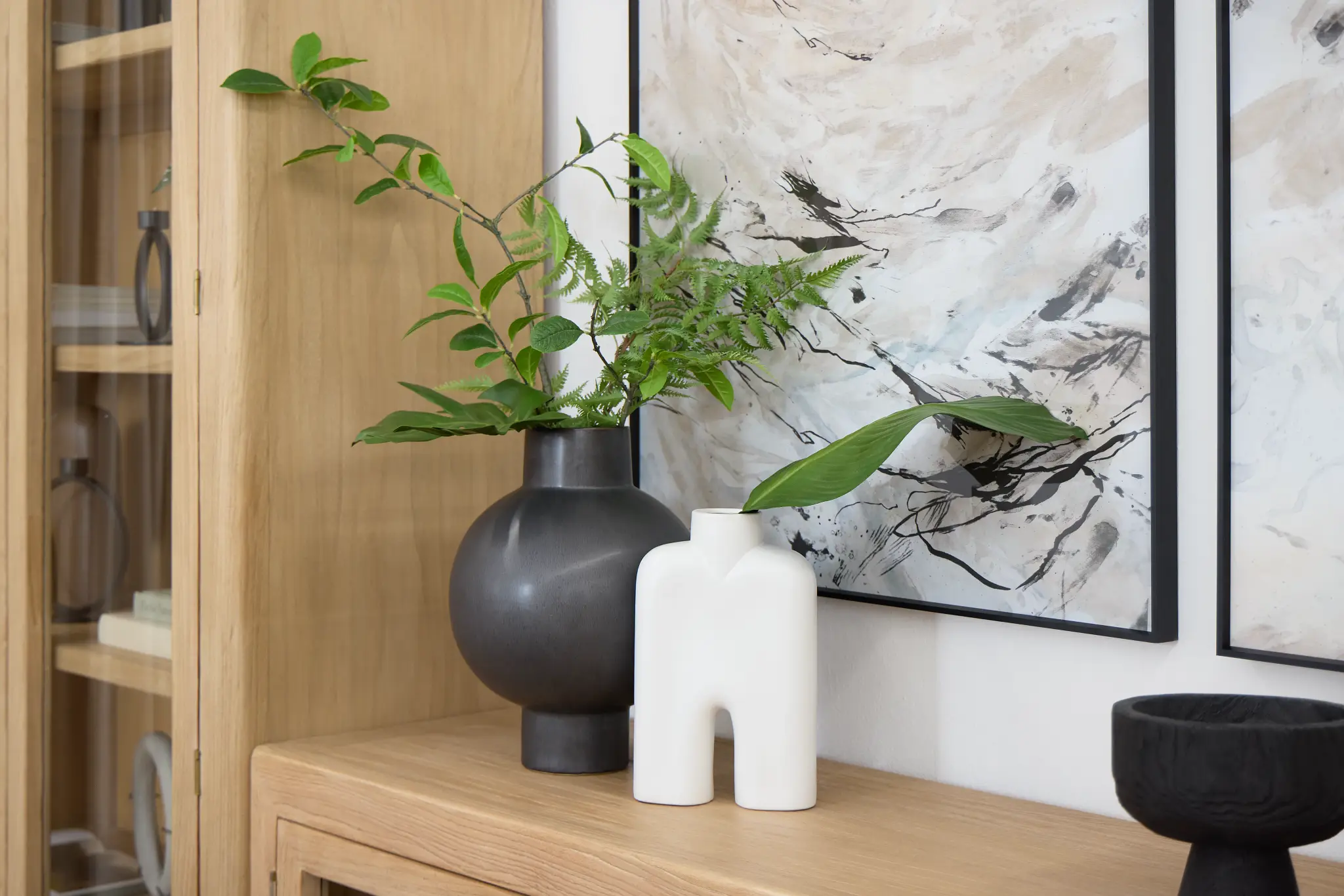 Doni Black Large Vase Doni Black Large Vase