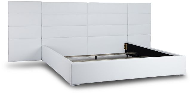 Doral White Uph Spread Bed