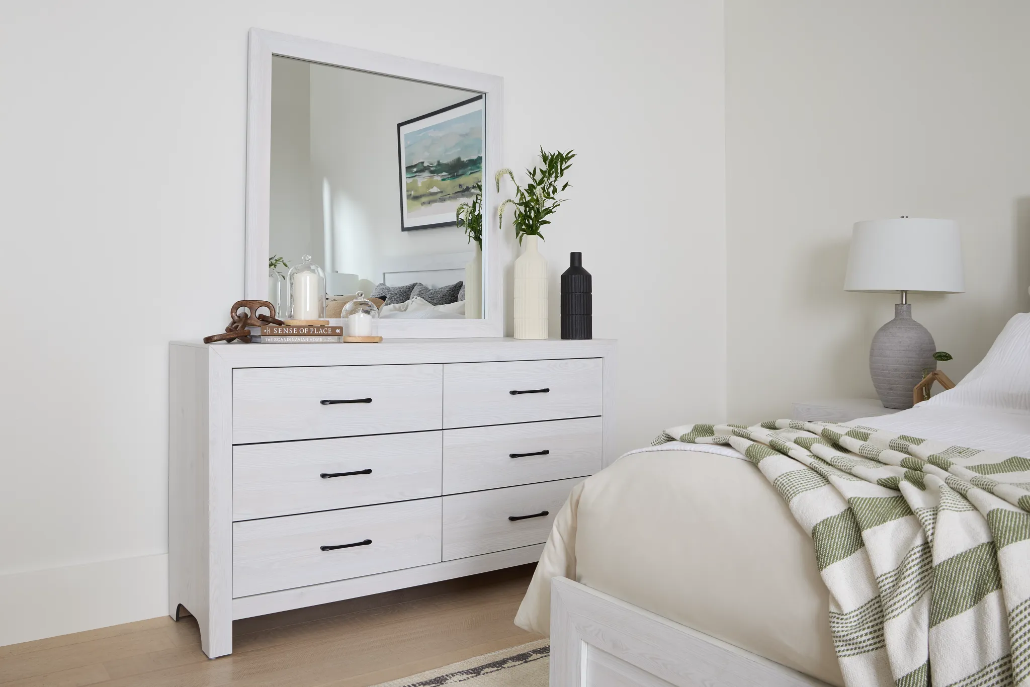Ollie White Dresser & Mirror