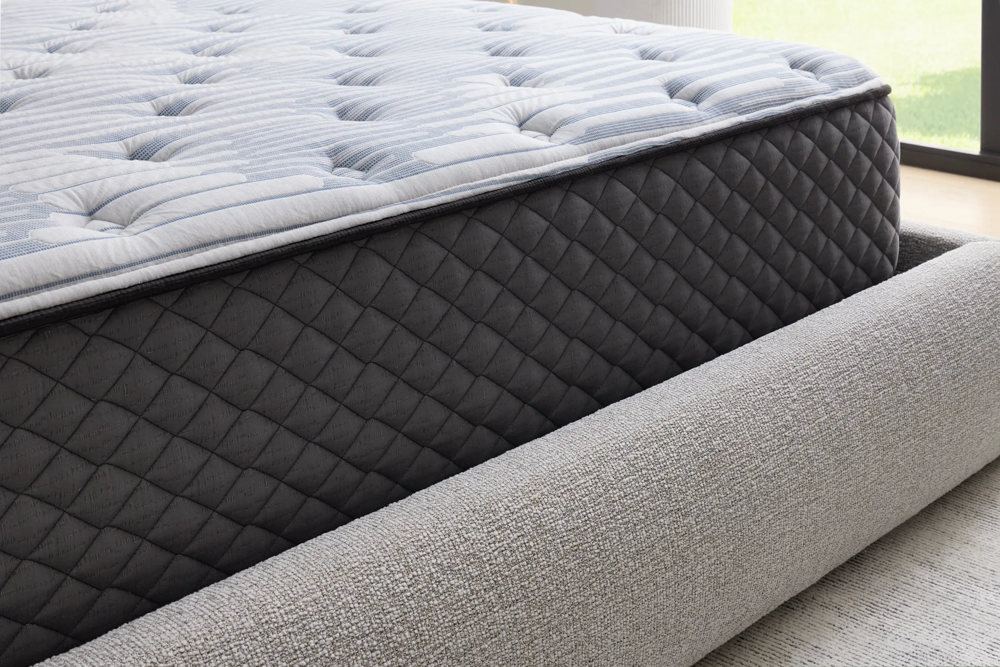 Kevin Charles By Sealy Signature 13" Medium Tight Top Mattress