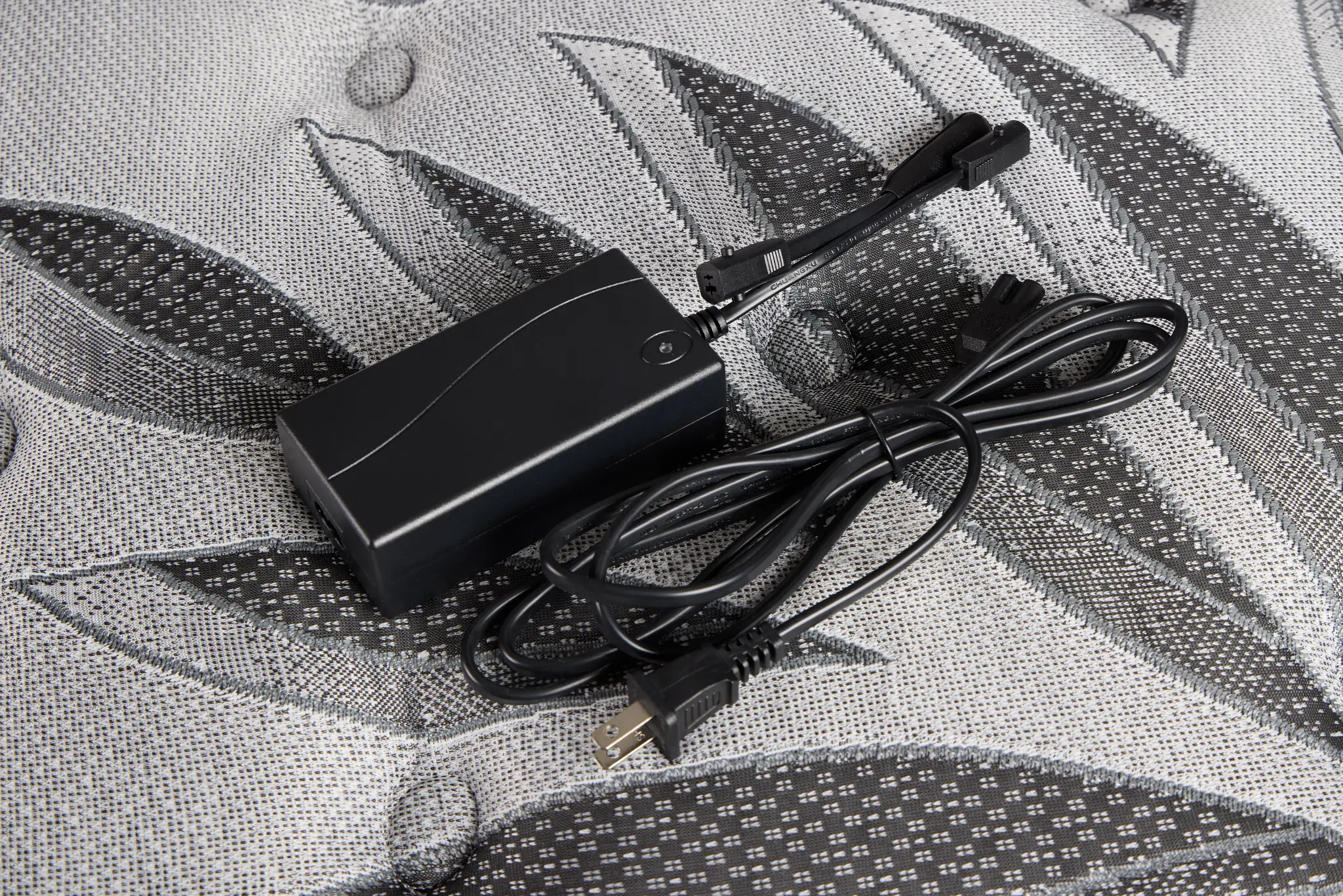 Sealy Posturepedic Plus Exuberant Ii 15" Ultra Plsh Ease Adjustable Mattress Set Sealy Posturepedic Plus Exuberant Ii 15" Ultra Plsh Ease Adjustable Mattress Set