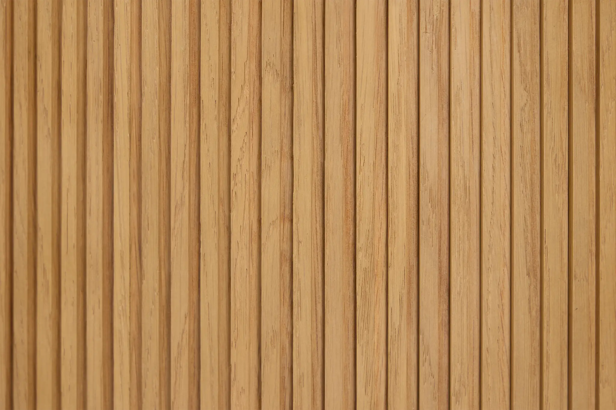 Gables Light Tone Round End Table Gables Light Tone Round End Table