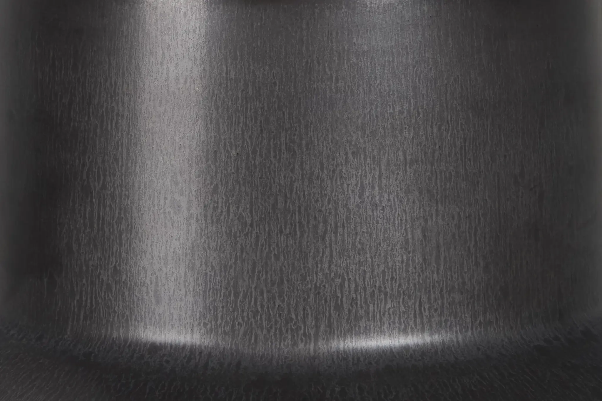 Doni Black Medium Vase Doni Black Medium Vase