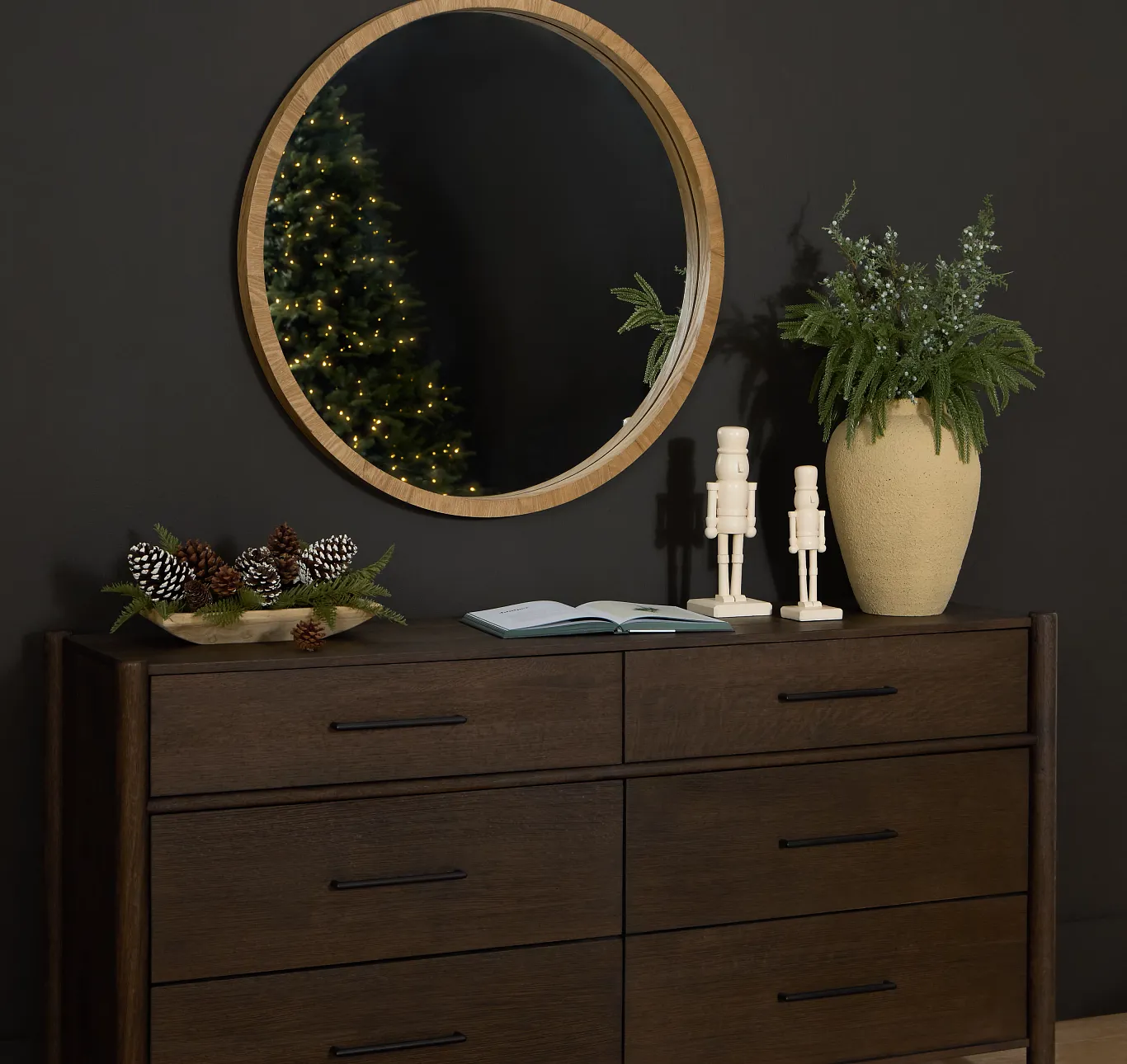 Final Touches: Bring the Holiday Magic Home