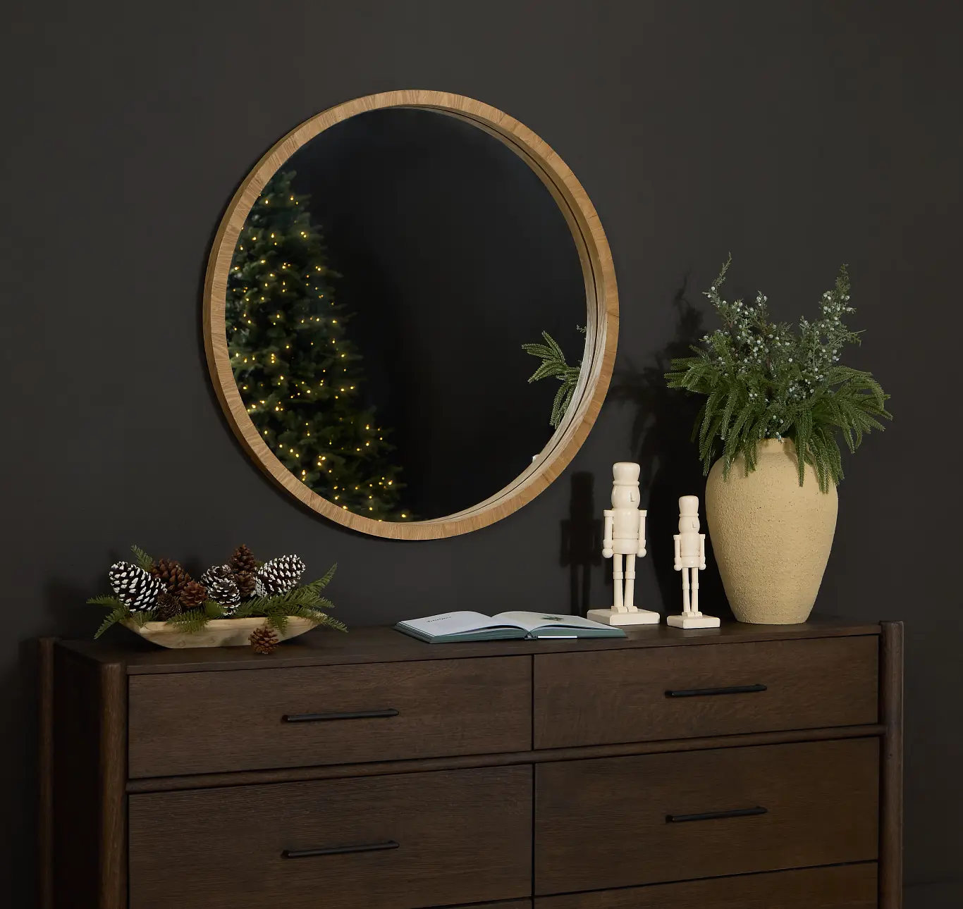 Final Touches: Bring the Holiday Magic Home Final Touches: Bring the Holiday Magic Home