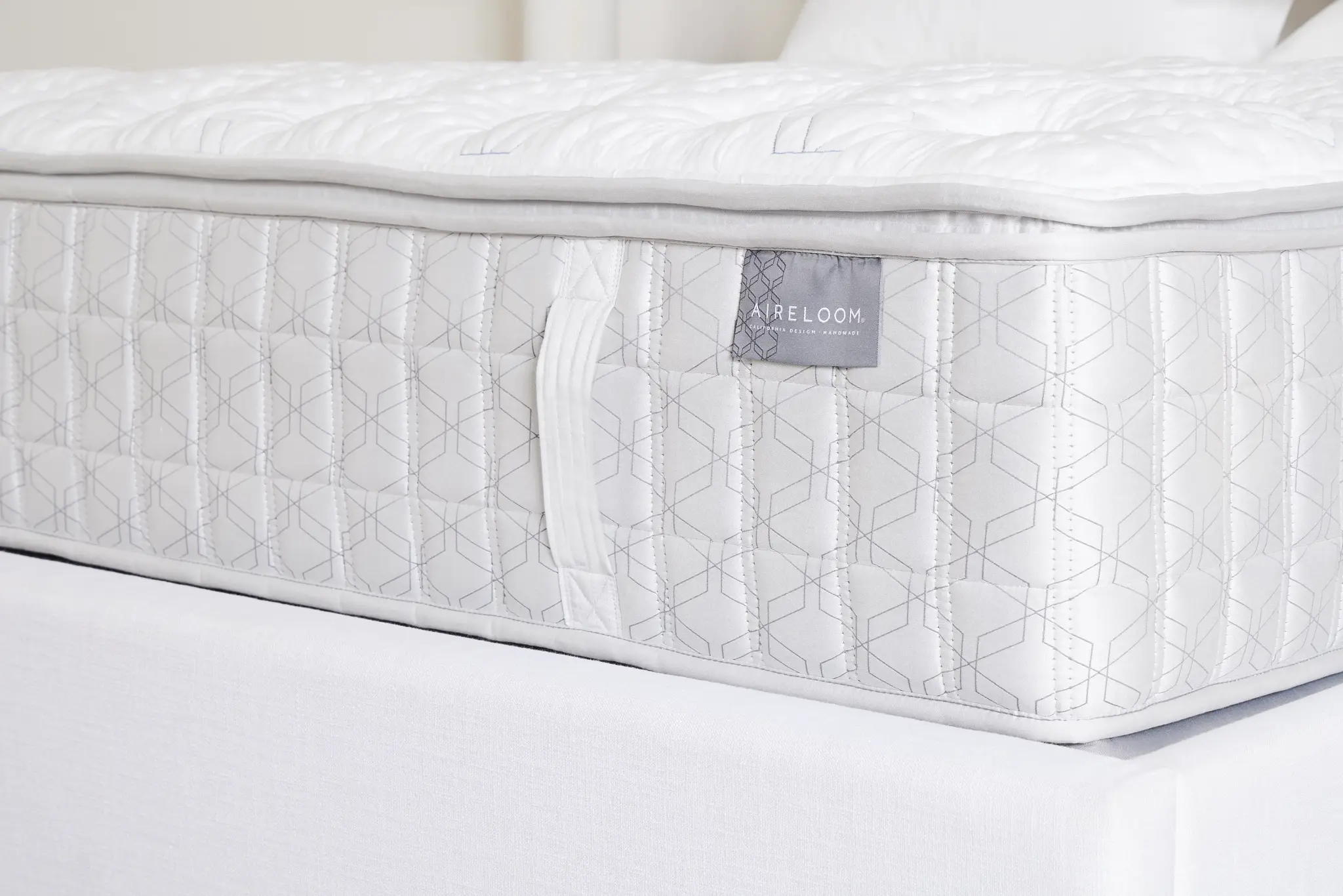 Aireloom Timeless Odyssey Luxetop M1 Plush 15.5" Mattress Aireloom Timeless Odyssey Luxetop M1 Plush 15.5" Mattress