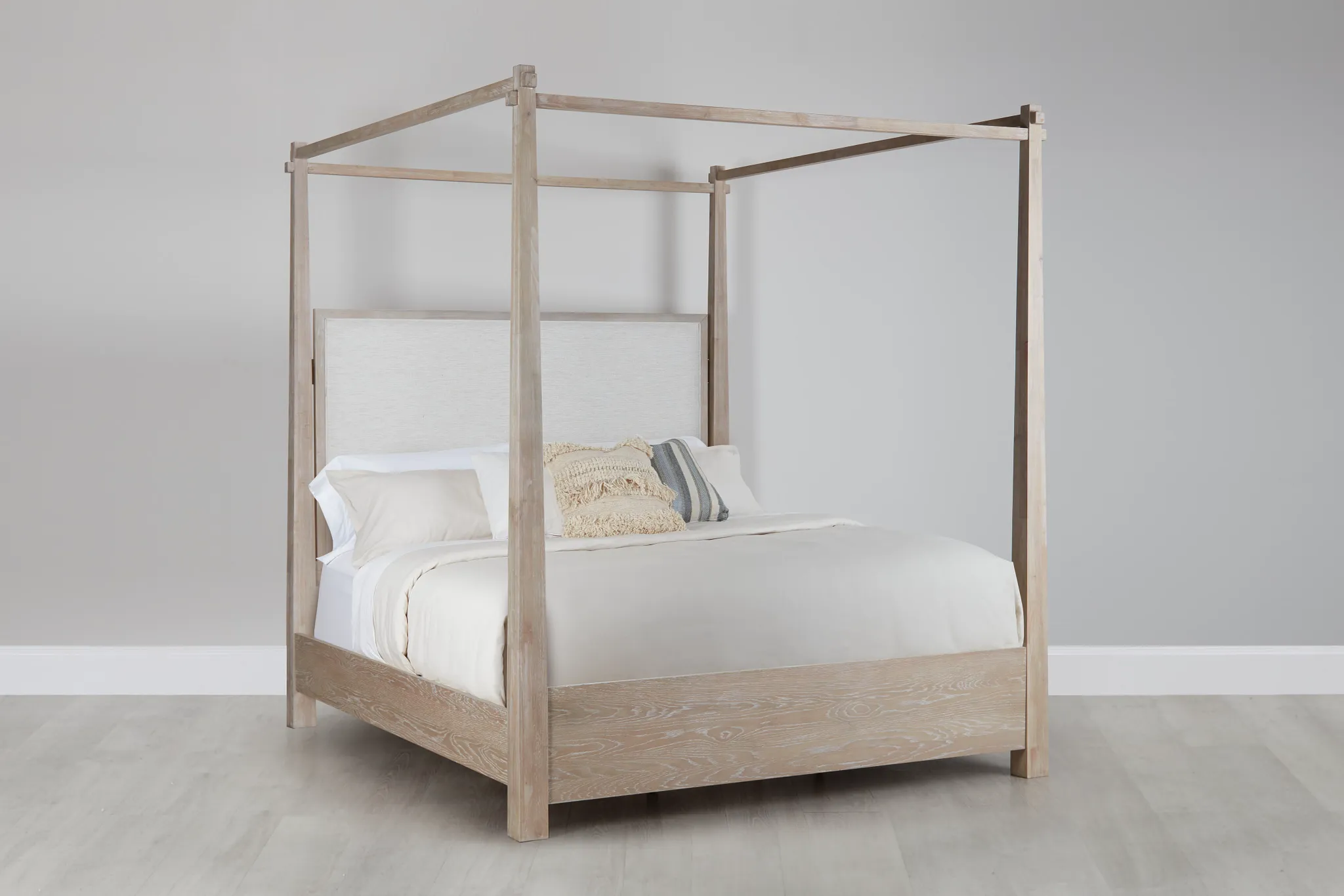 Boca Grande Two-tone Uph Canopy Bed