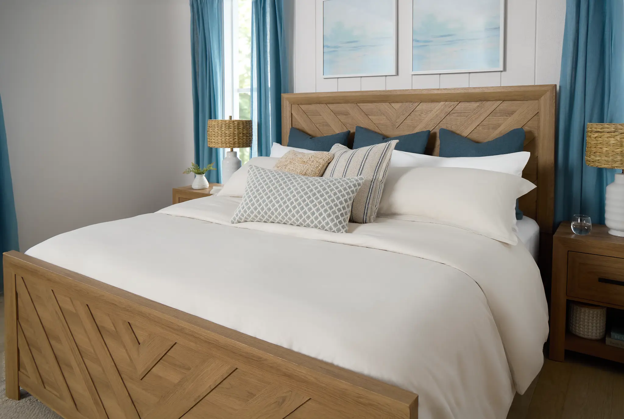 Delray Light Tone Panel Bed Delray Light Tone Panel Bed