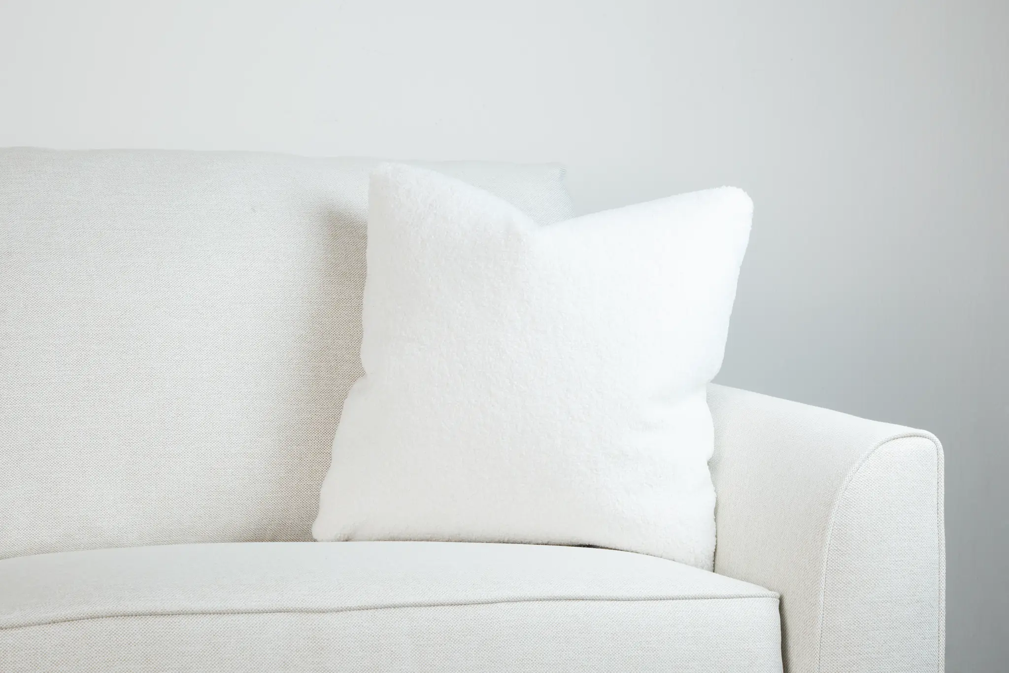 Henley White 20" Accent Pillow Henley White 20" Accent Pillow
