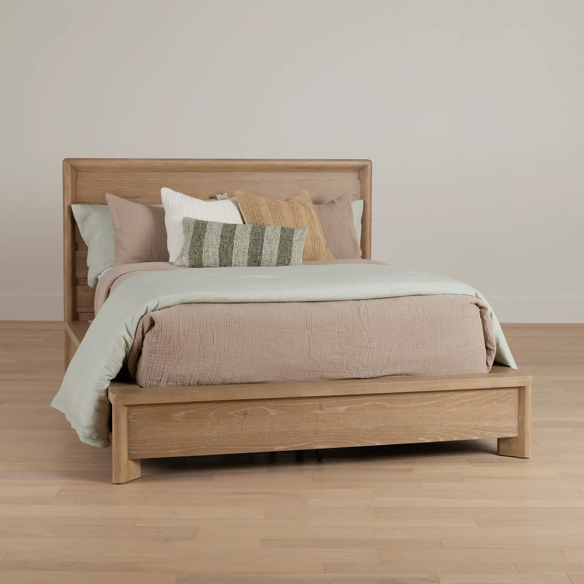 Alton Light Tone Platform Bed Alton Light Tone Platform Bed
